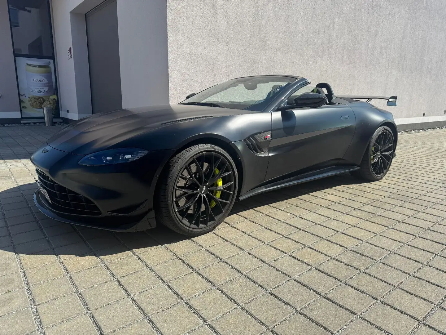 Aston Martin V8 V8 Roadster F1 Edition Negro - 1