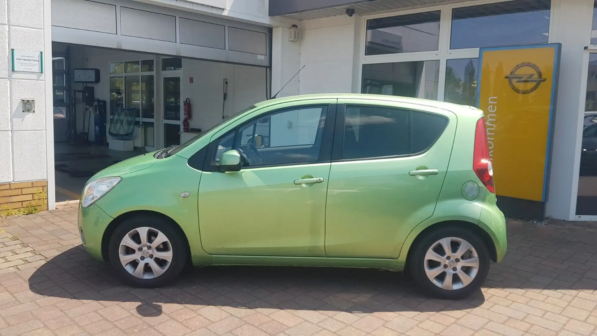 Opel Agila B Edition mit Klima **AU/HU NEU** Grün - 2