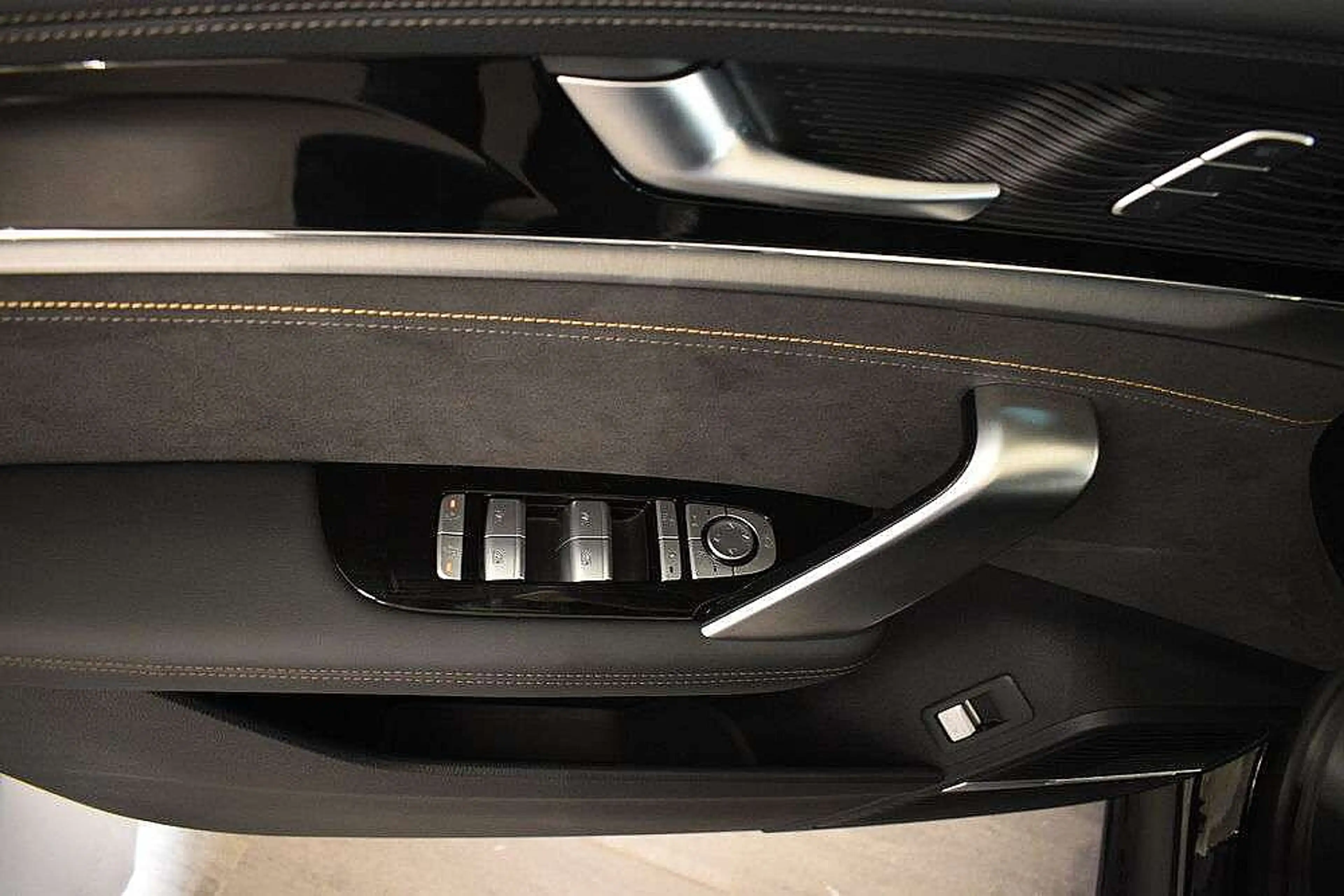 BYD Tang NEW Tang EV 4WD Flagship *7Sitzer* *Aktionsprei... — photo 10
