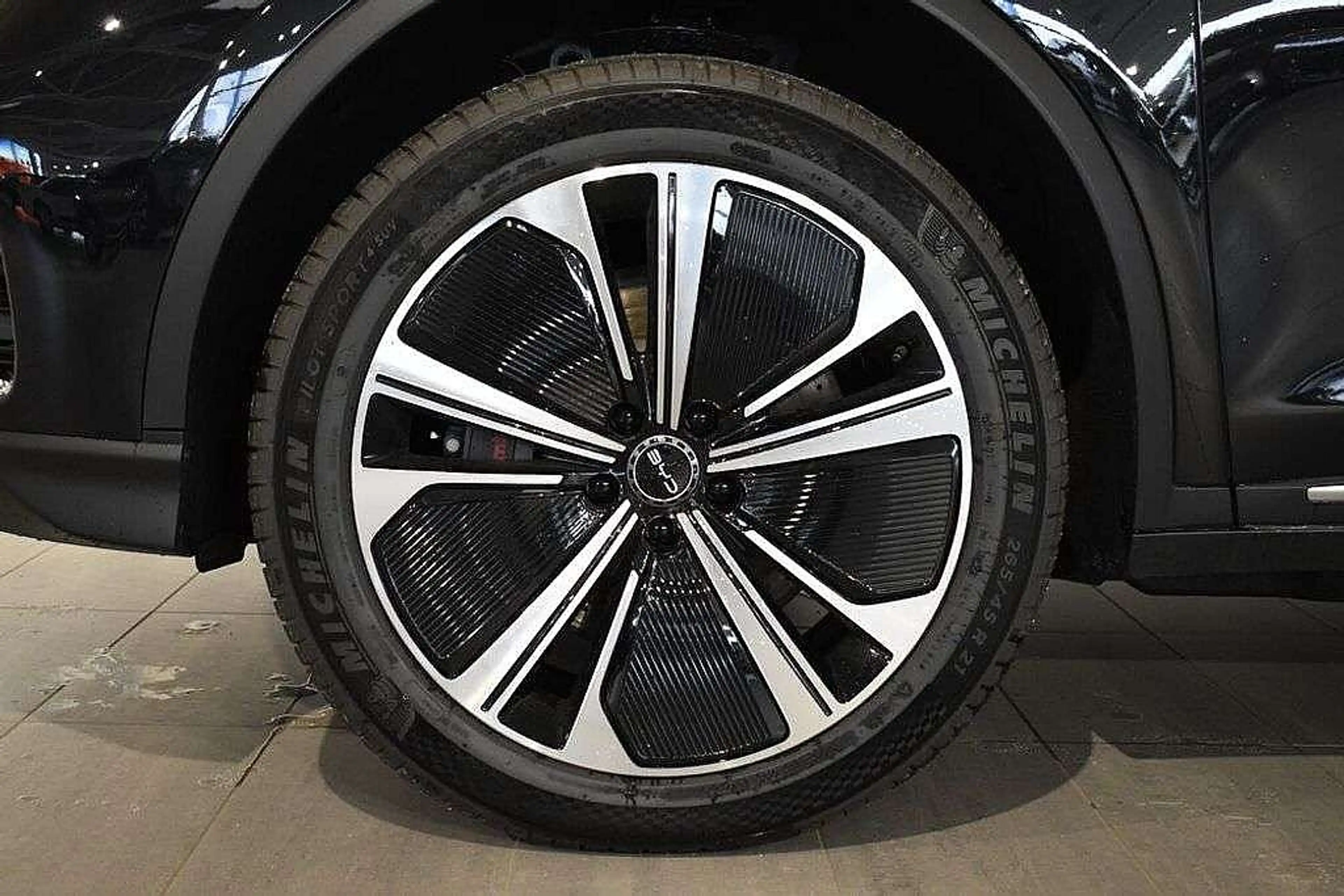 BYD Tang NEW Tang EV 4WD Flagship *7Sitzer* *Aktionsprei... — photo 9