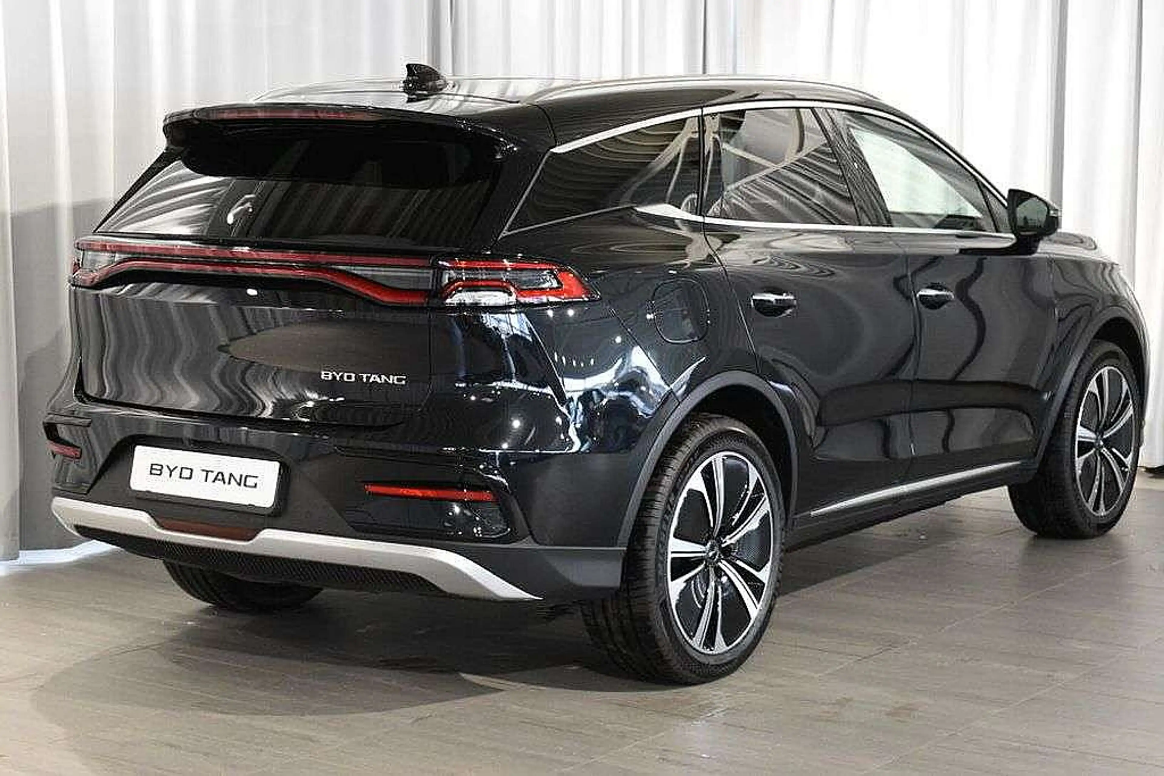 BYD Tang NEW Tang EV 4WD Flagship *7Sitzer* *Aktionsprei... — photo 2