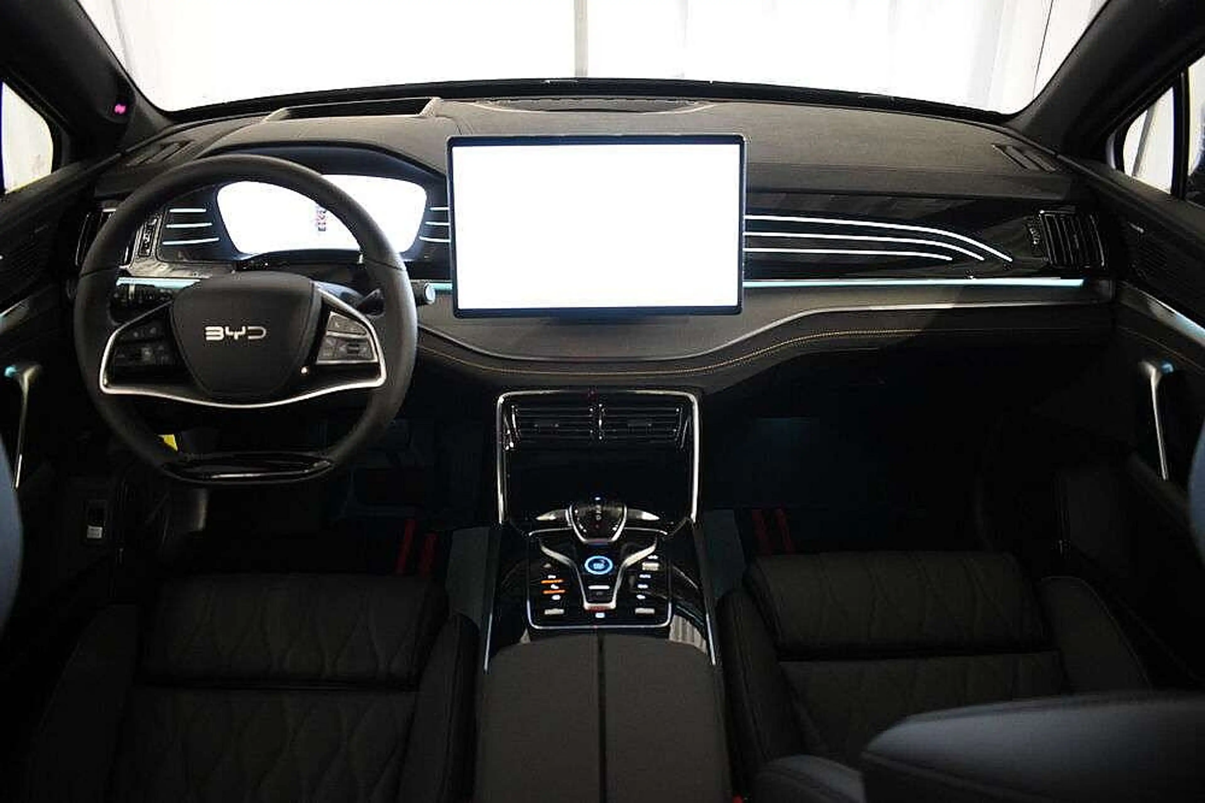 BYD Tang NEW Tang EV 4WD Flagship *7Sitzer* *Aktionsprei... — photo 4