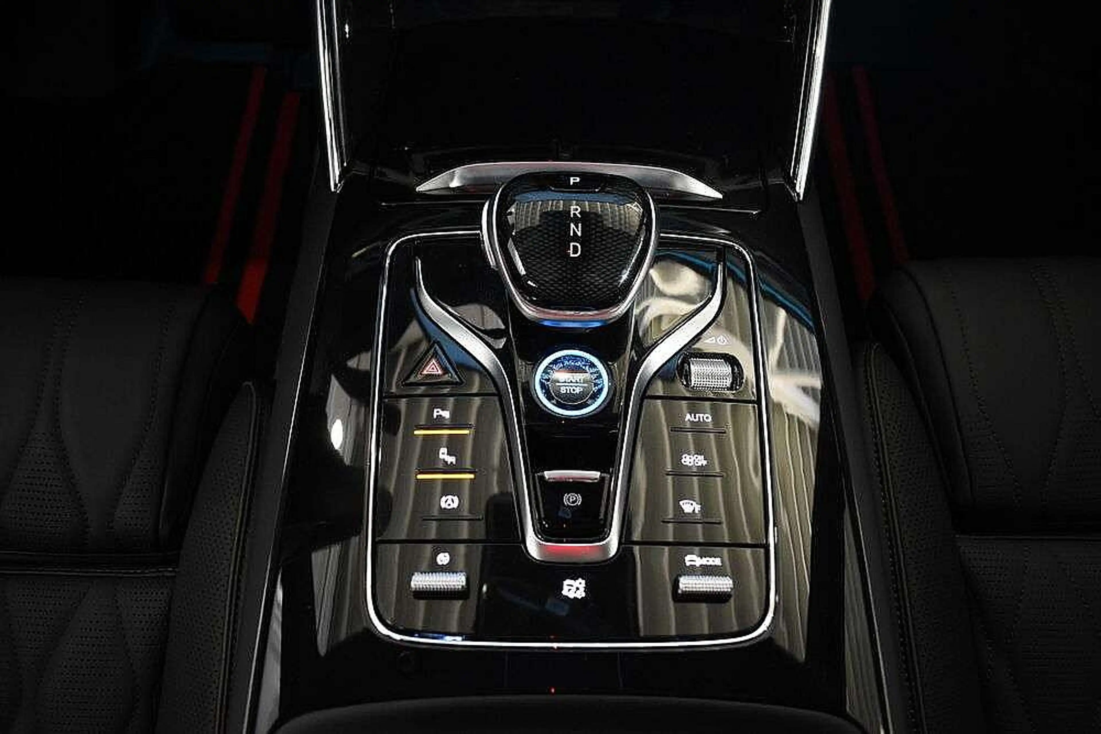 BYD Tang NEW Tang EV 4WD Flagship *7Sitzer* *Aktionsprei... — photo 14