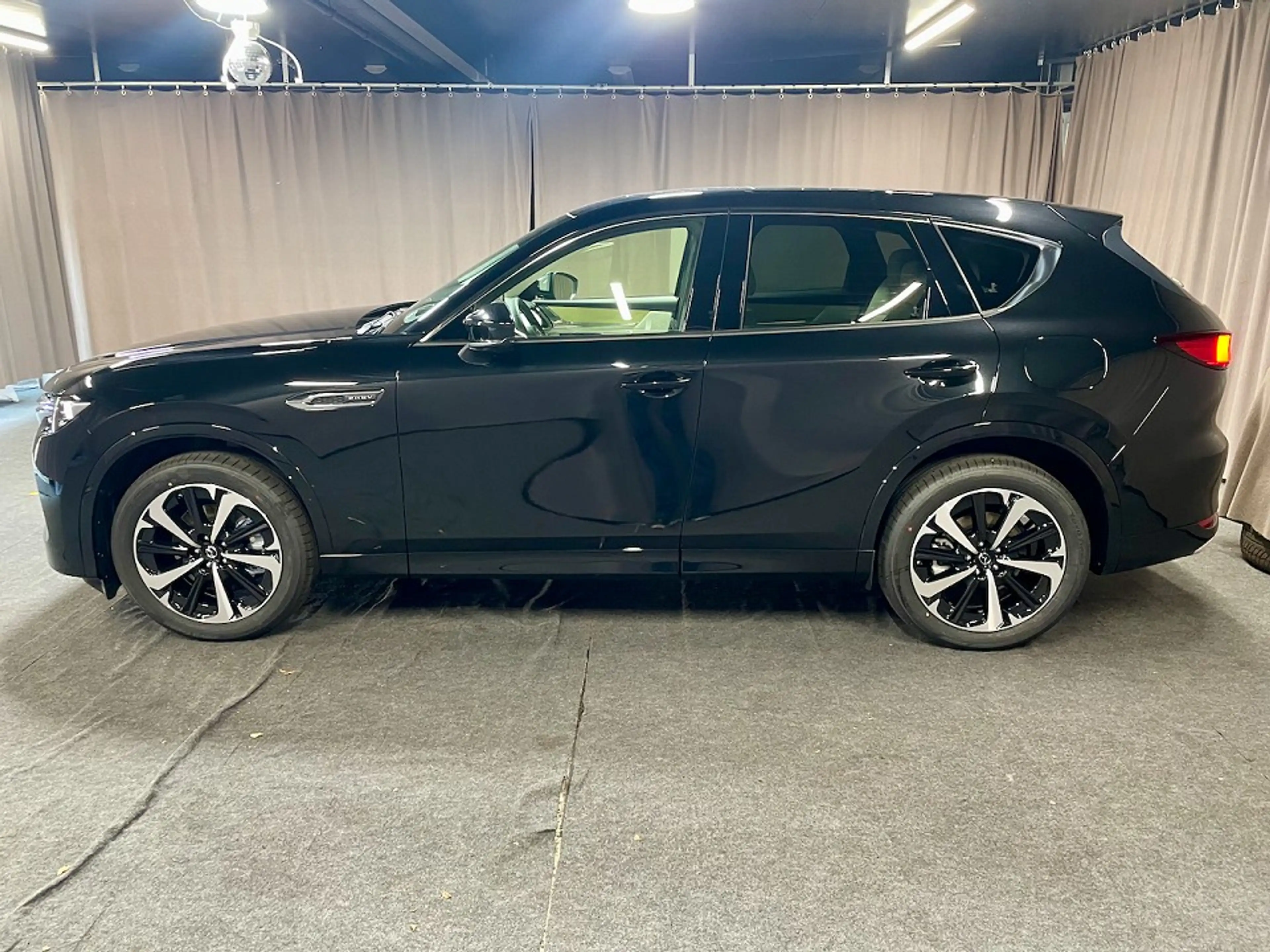 Mazda CX-60 327PS PHEV TAKUMI*DRIVER*SOUND*PANO — photo 5