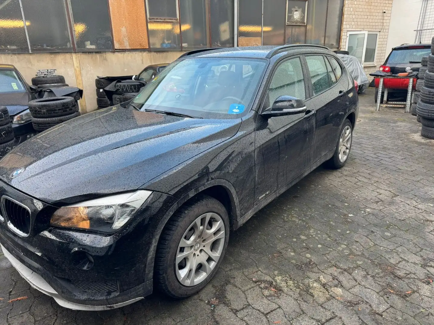 BMW X1 18i sDrive Klimaanlage PDC Schwarz - 1