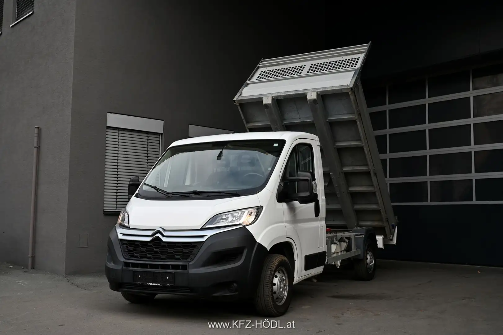 Citroen Jumper 33 Business L2H1 3,3 t Kipper Bílá - 1