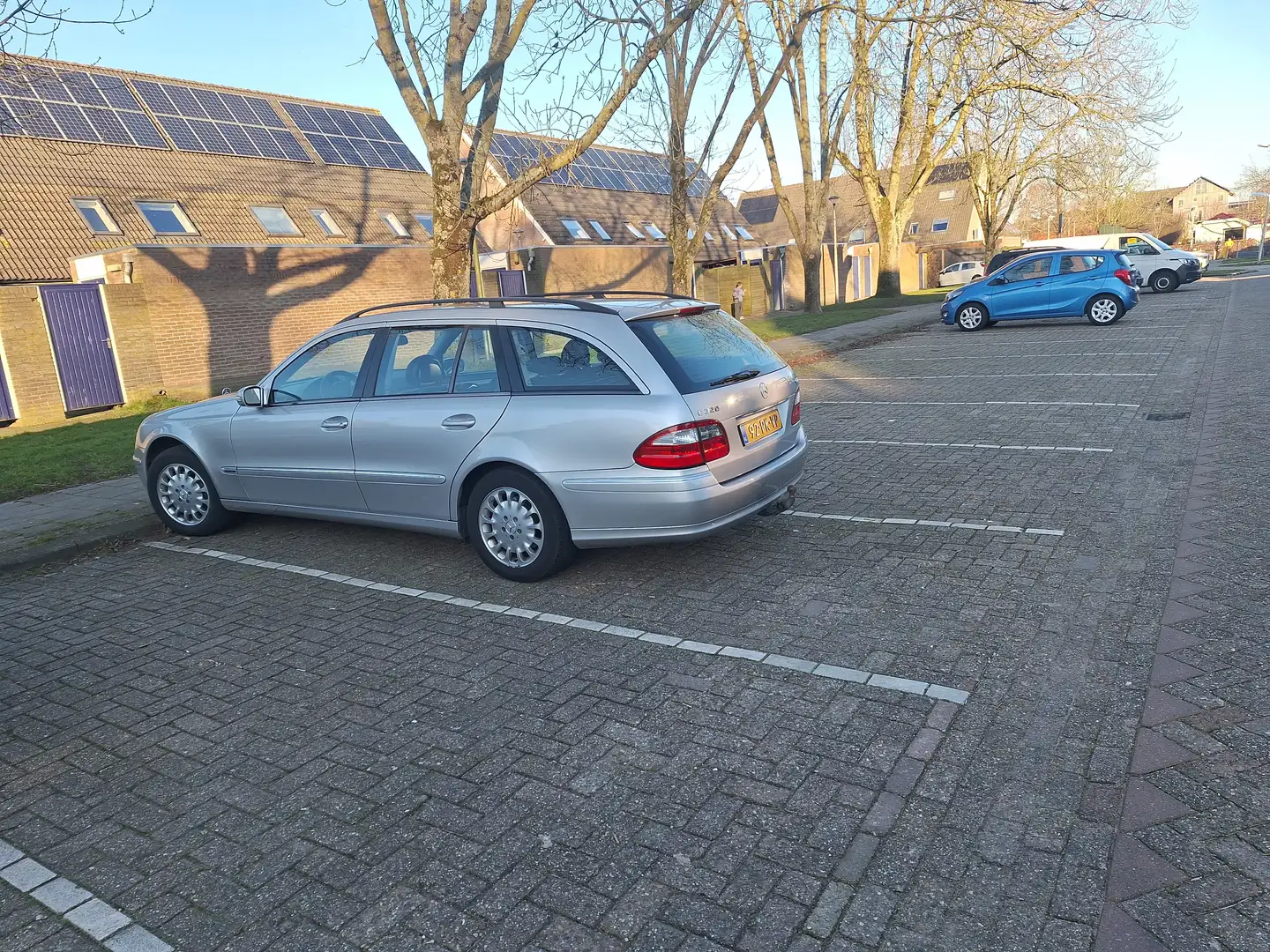 Mercedes-Benz E 320 E 320 Elegance Zilver - 1
