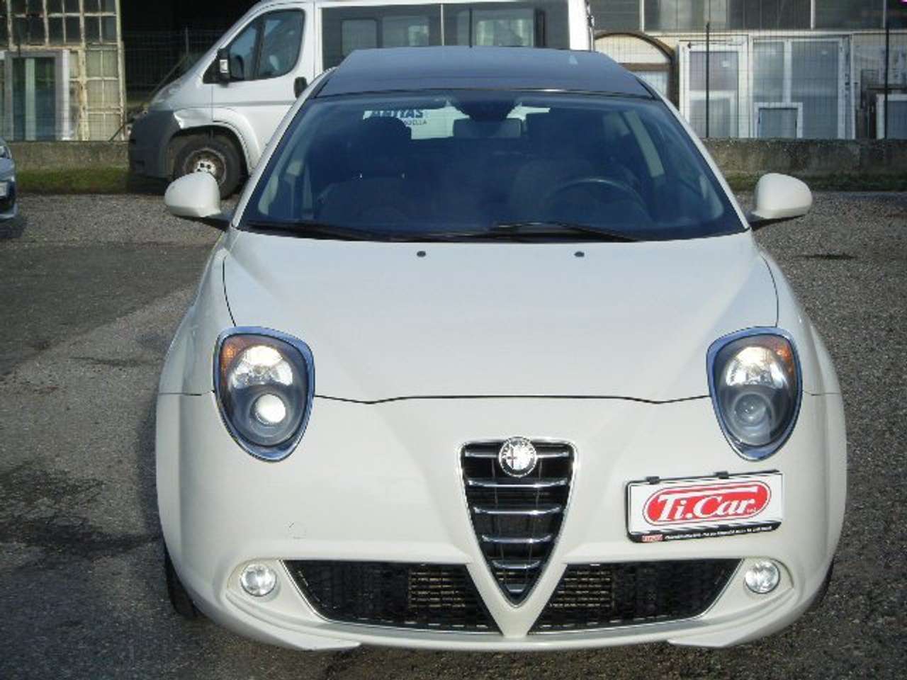 Alfa Romeo MiTo MiTo 1.3 jtdm Distinctive 85cv TETTO/ 5° POSTO