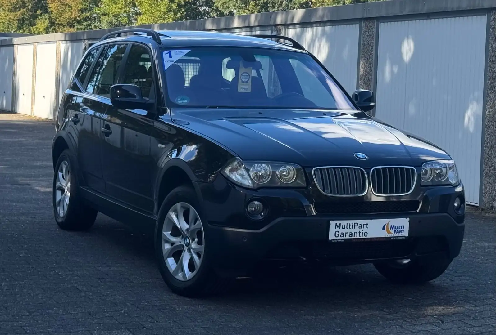 BMW X3 xDrive 20d Edition Lifestyle Schwarz - 1