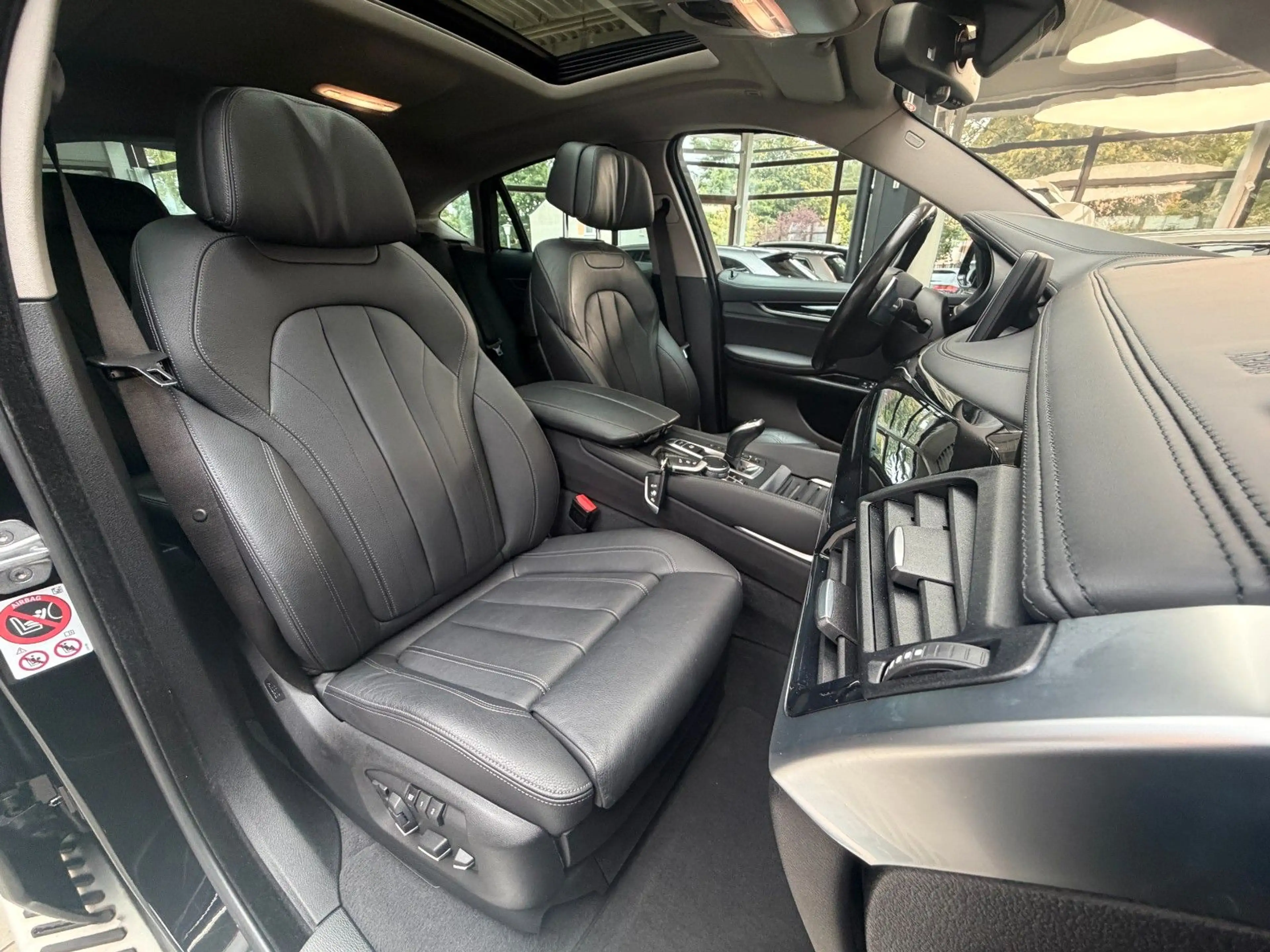 BMW X6 xDrive 30 d Wenig Km. — photo 14
