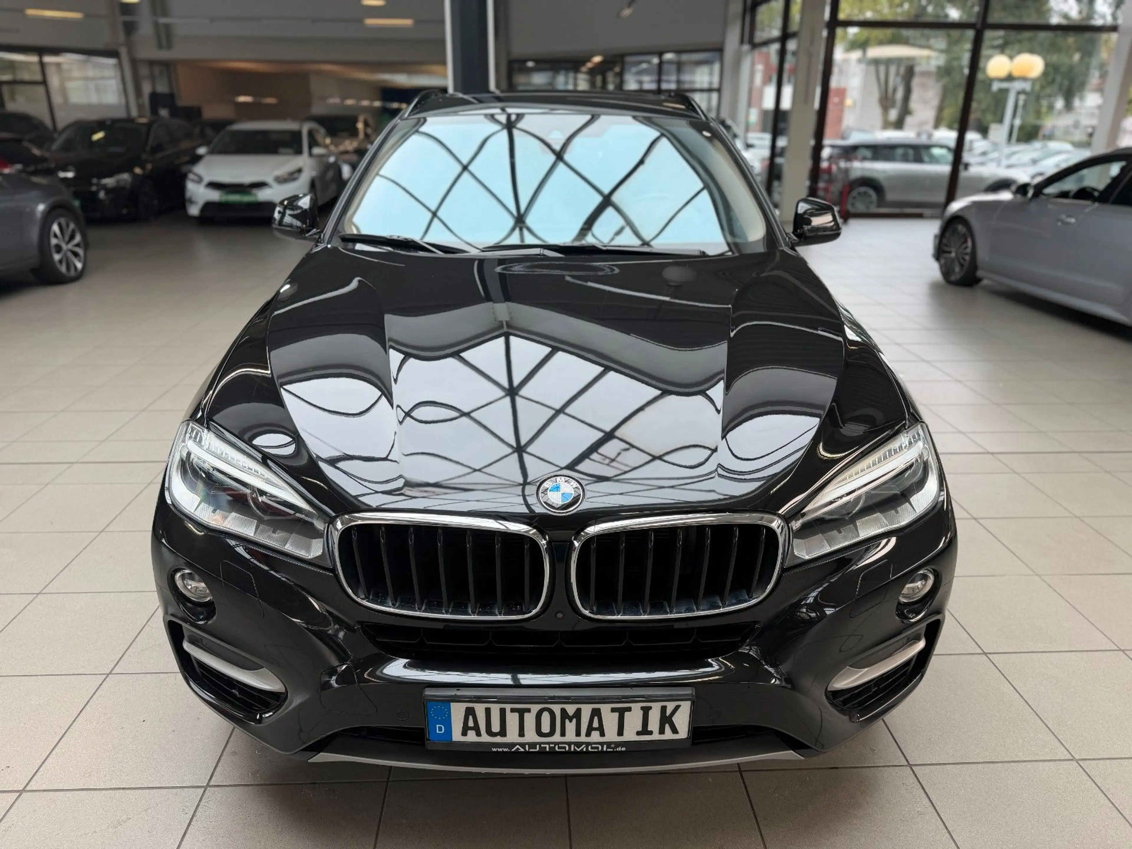 BMW X6 xDrive 30 d Wenig Km. — photo 2