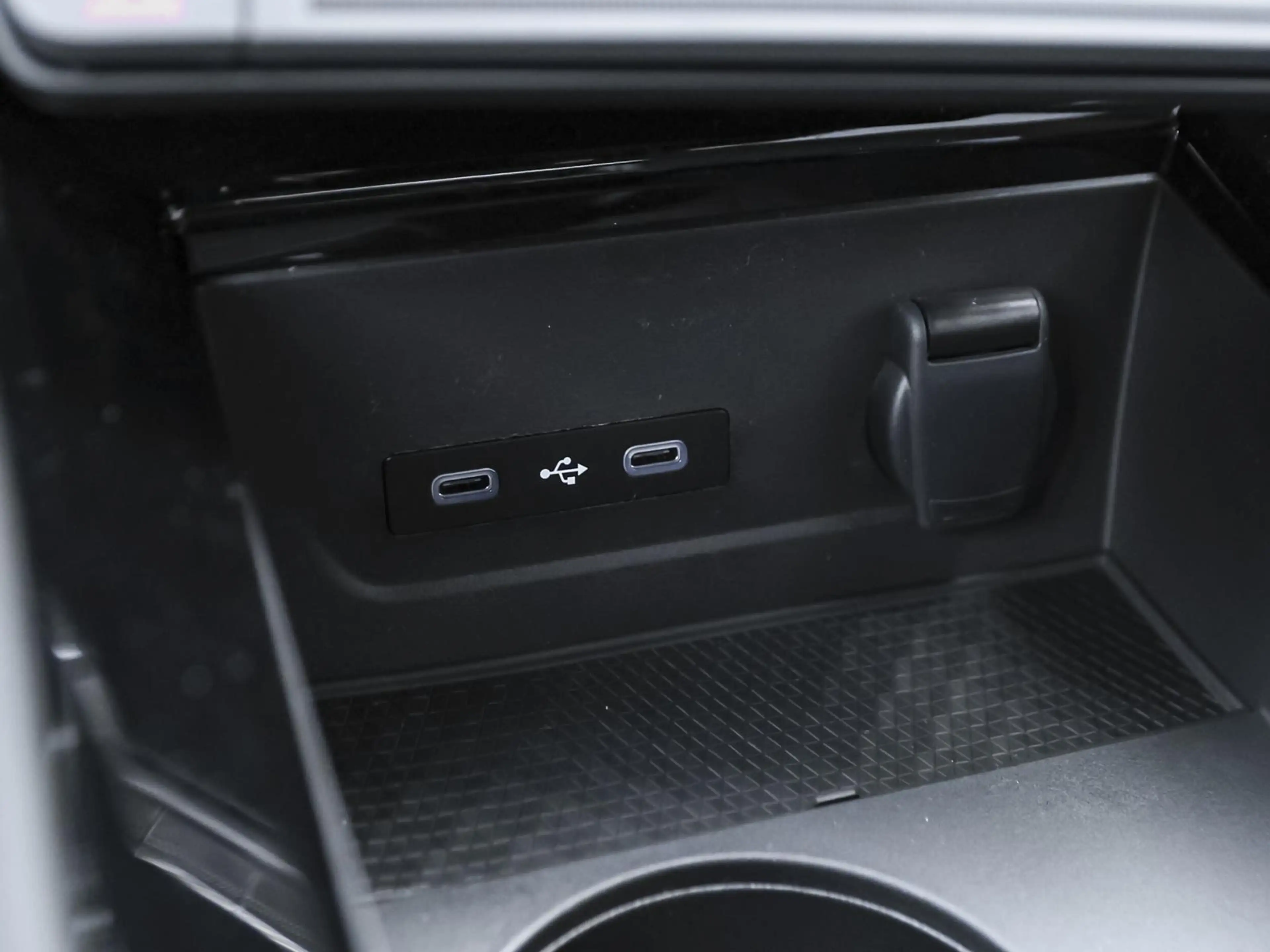 Renault Rafale Esprit Alpine Full Hybrid E-Tech 200 GJR — photo 13