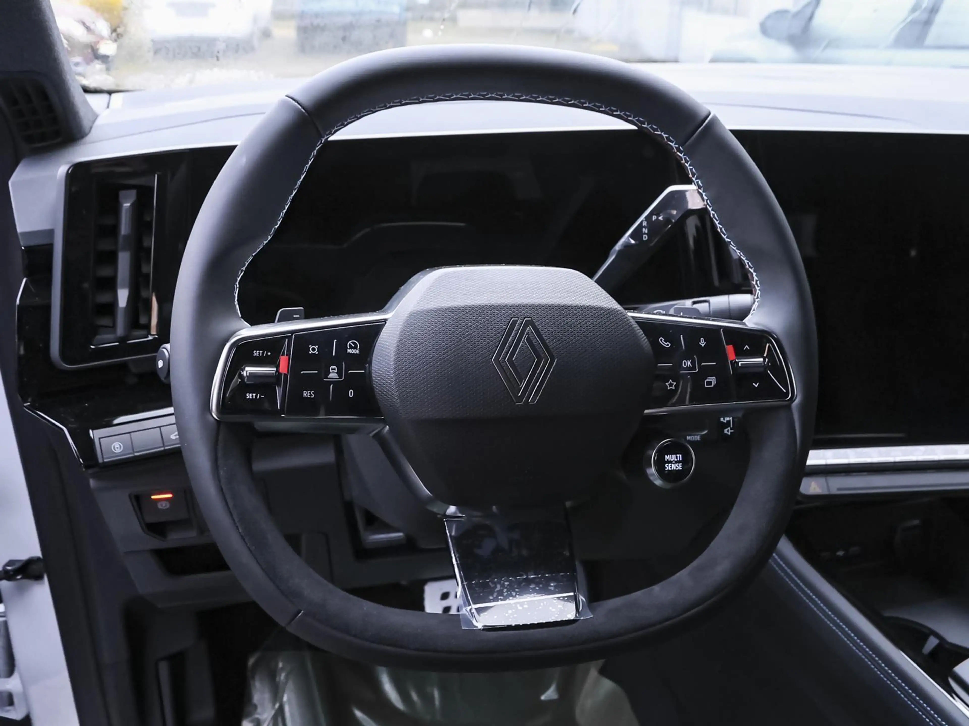Renault Rafale Esprit Alpine Full Hybrid E-Tech 200 GJR — photo 12