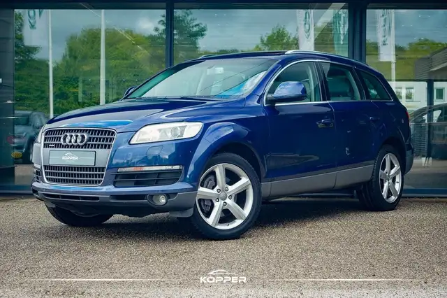 Audi Q7 4.2 FSI quattro 5+2 / Pano / Youngtimer / 7 Zits /