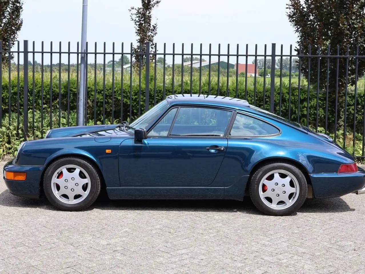 Porsche 911 964 Carrera 4 coupé, foto 5