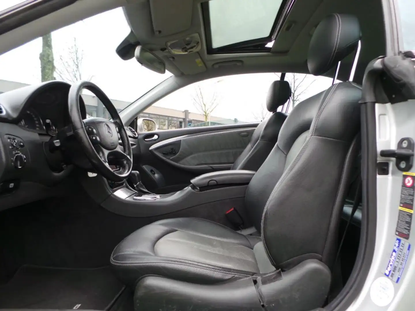 Mercedes-Benz CLK 320 Coupé Elegance ( INRUIL MOGELIJK ) Grau - 2