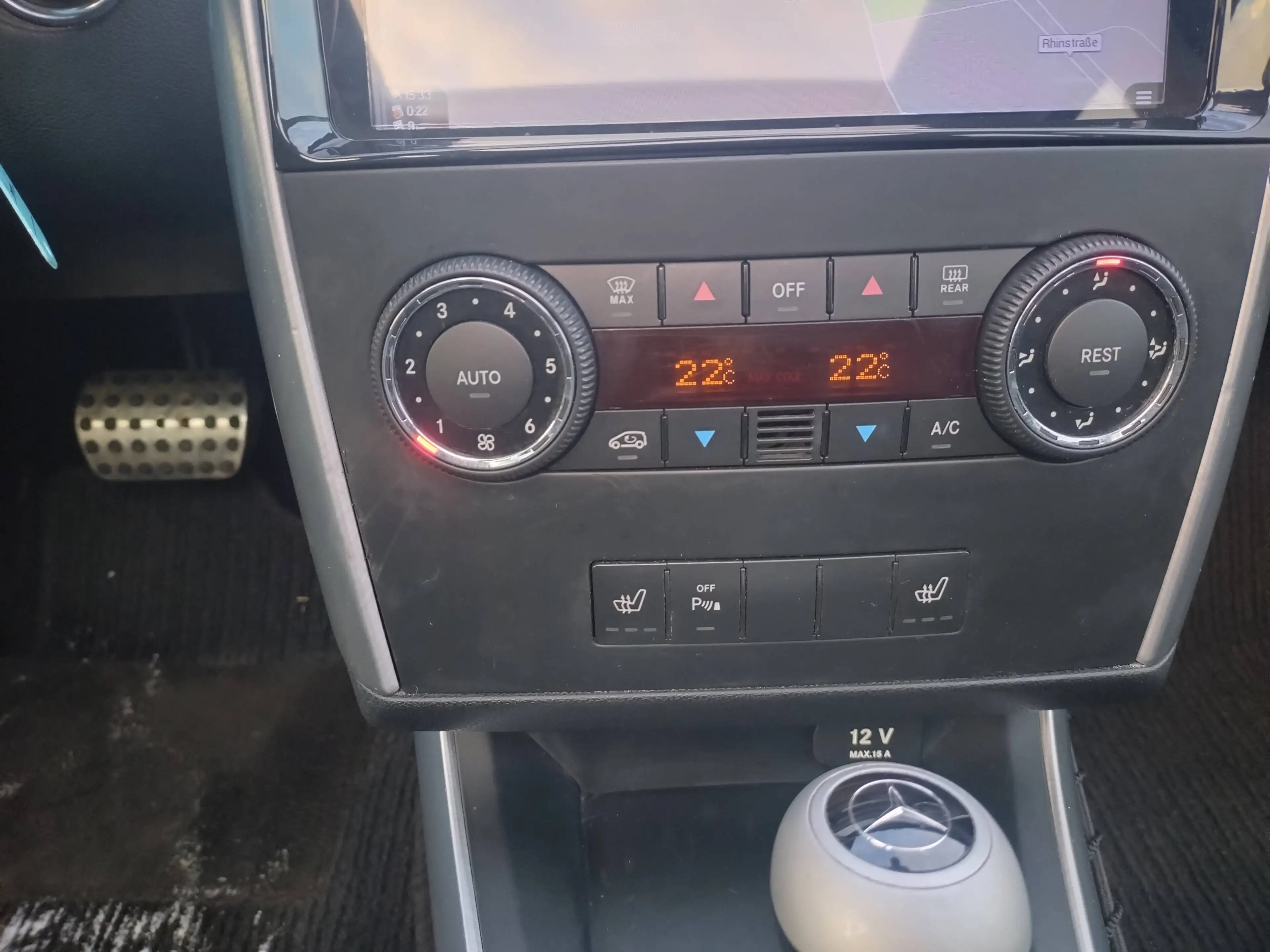 Mercedes-Benz B 200 B 200  Aut+Navi+PDC+Temp+Pano+Blue+N.Tüv — photo 13