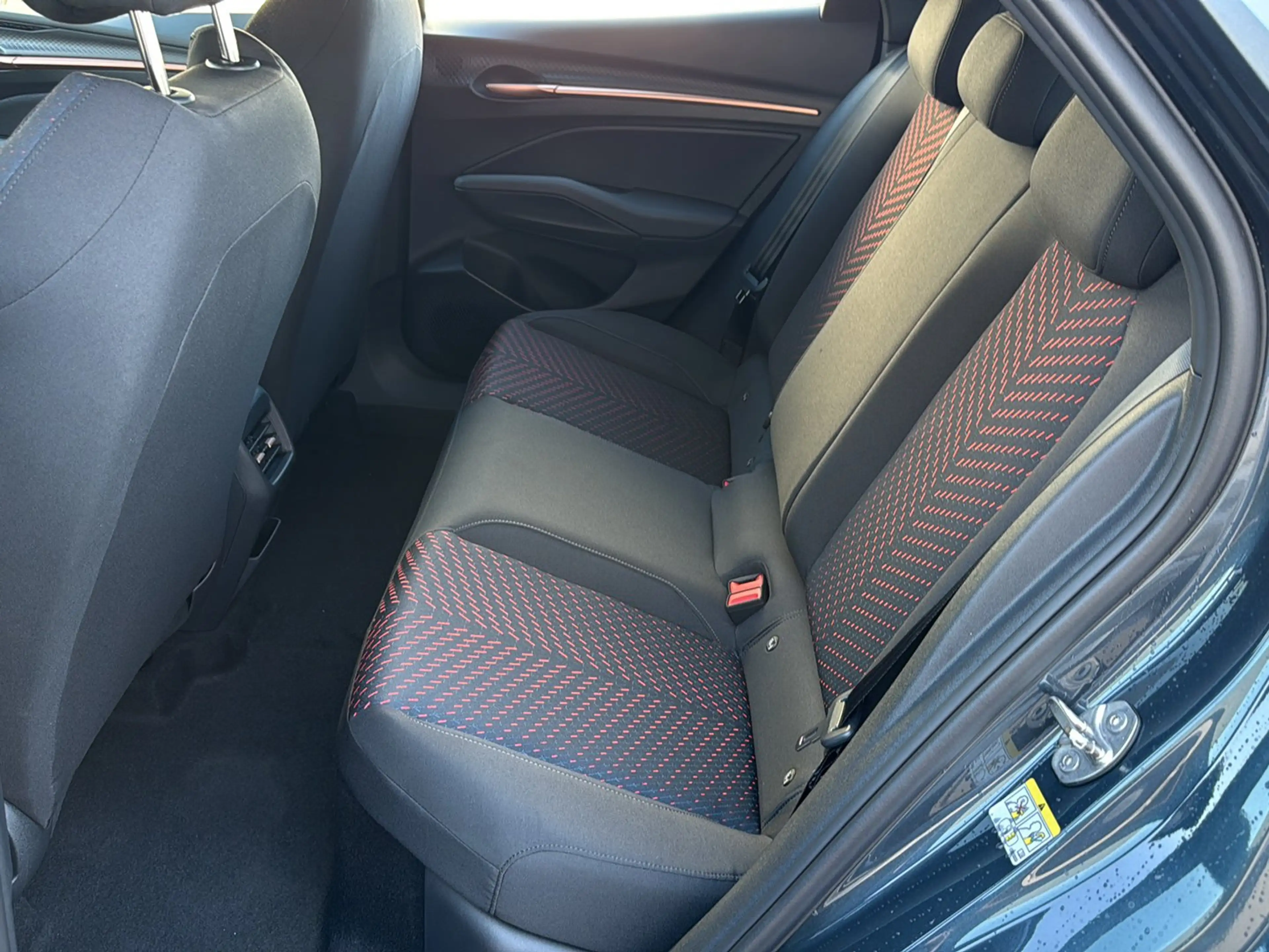 CUPRA Raval PLUS 37 kWh 99 kW/135 PS — photo 14