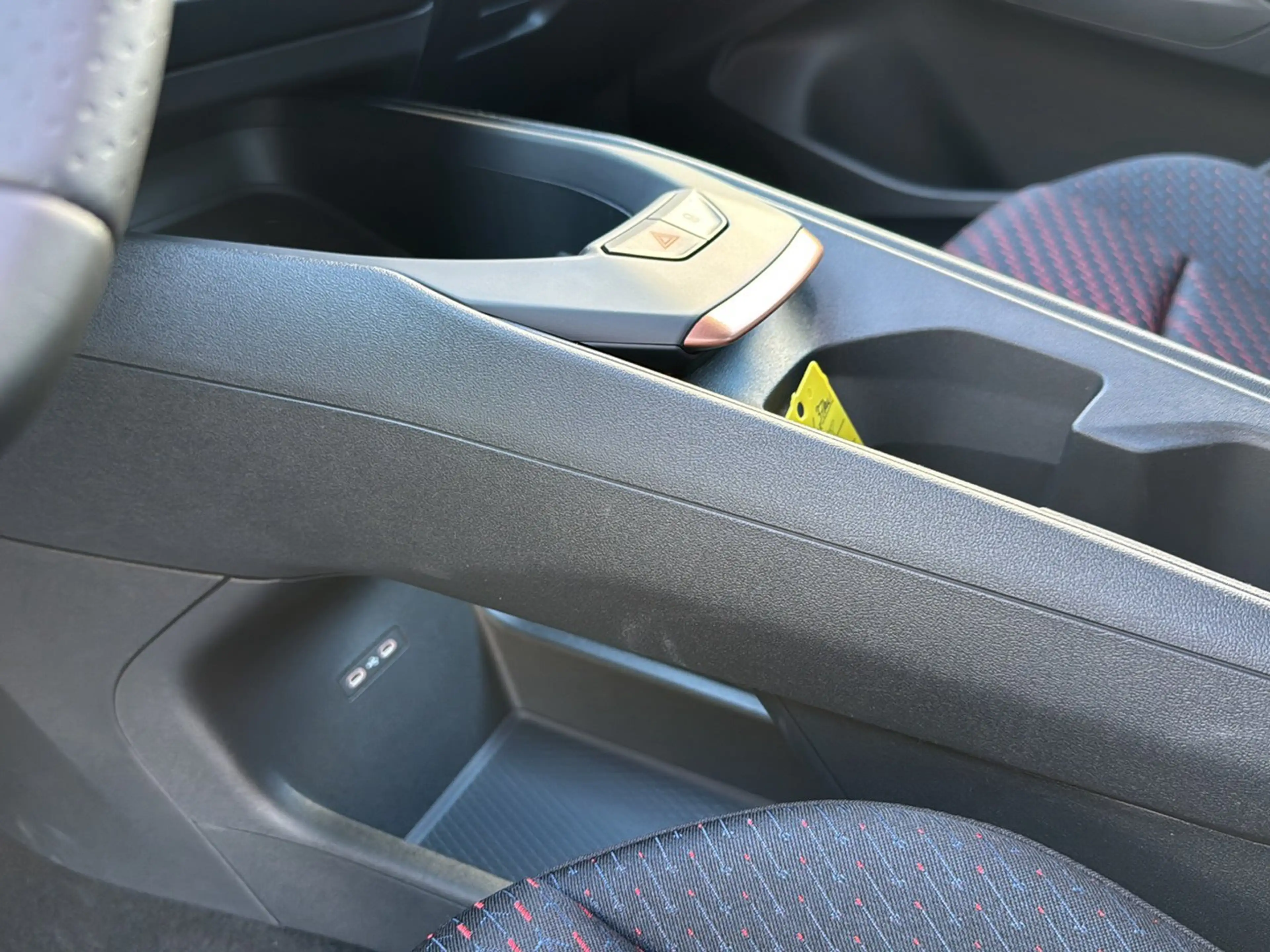 CUPRA Raval PLUS 37 kWh 99 kW/135 PS — photo 15