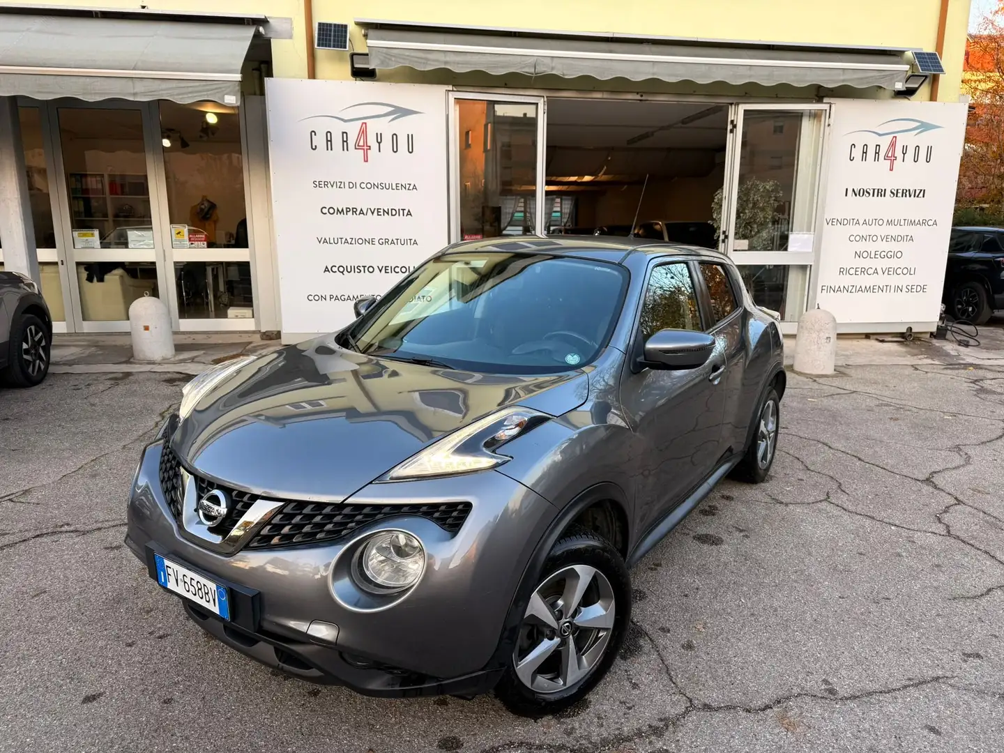 Nissan Juke 1.6 Acenta Gpl 115cv, ADATTA A NEOPATENTATI! Gris - 1