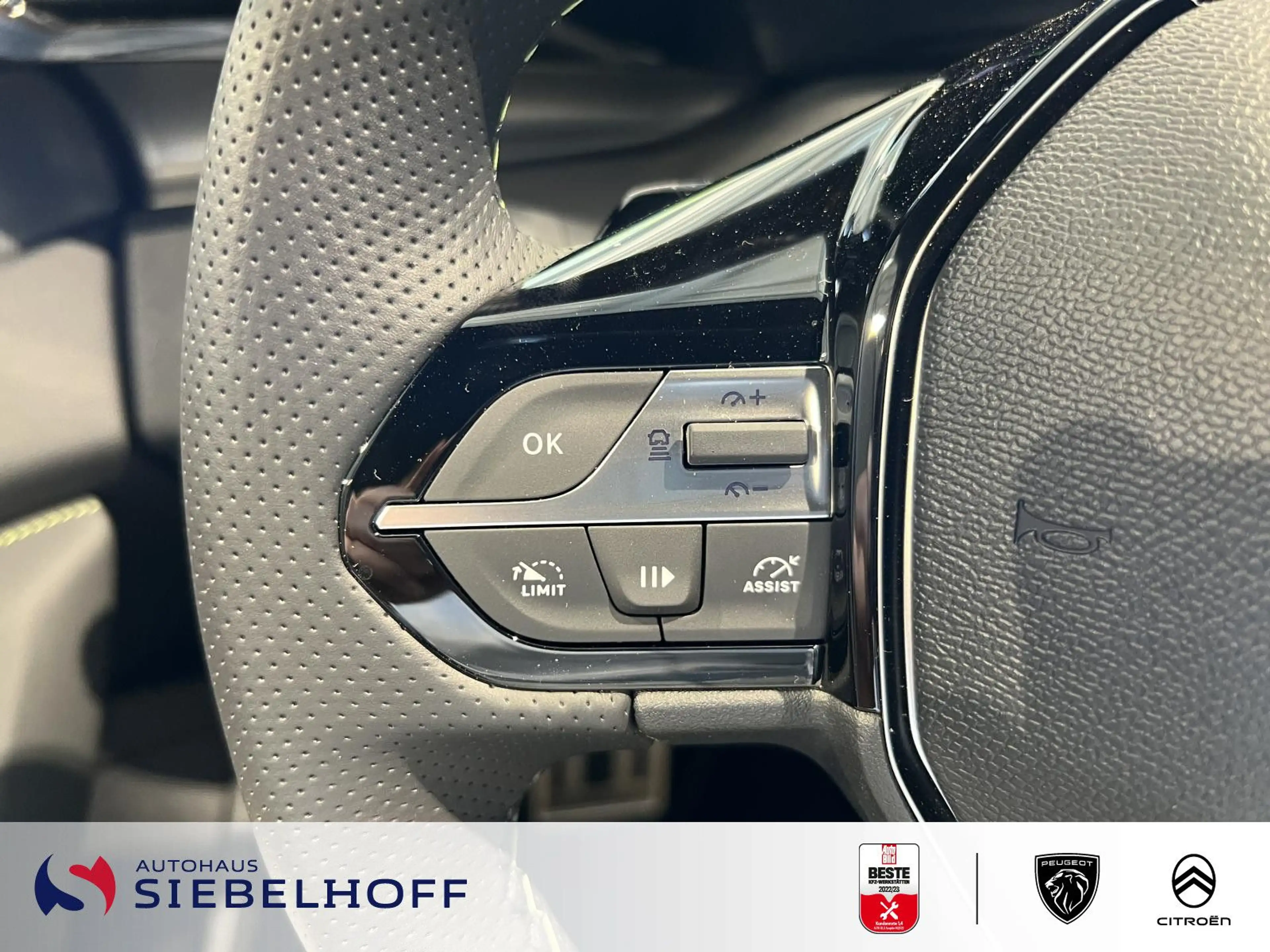 Peugeot 408 Business GT EXCLUSIVE Plug-In Hybrid 240 e-D — photo 13