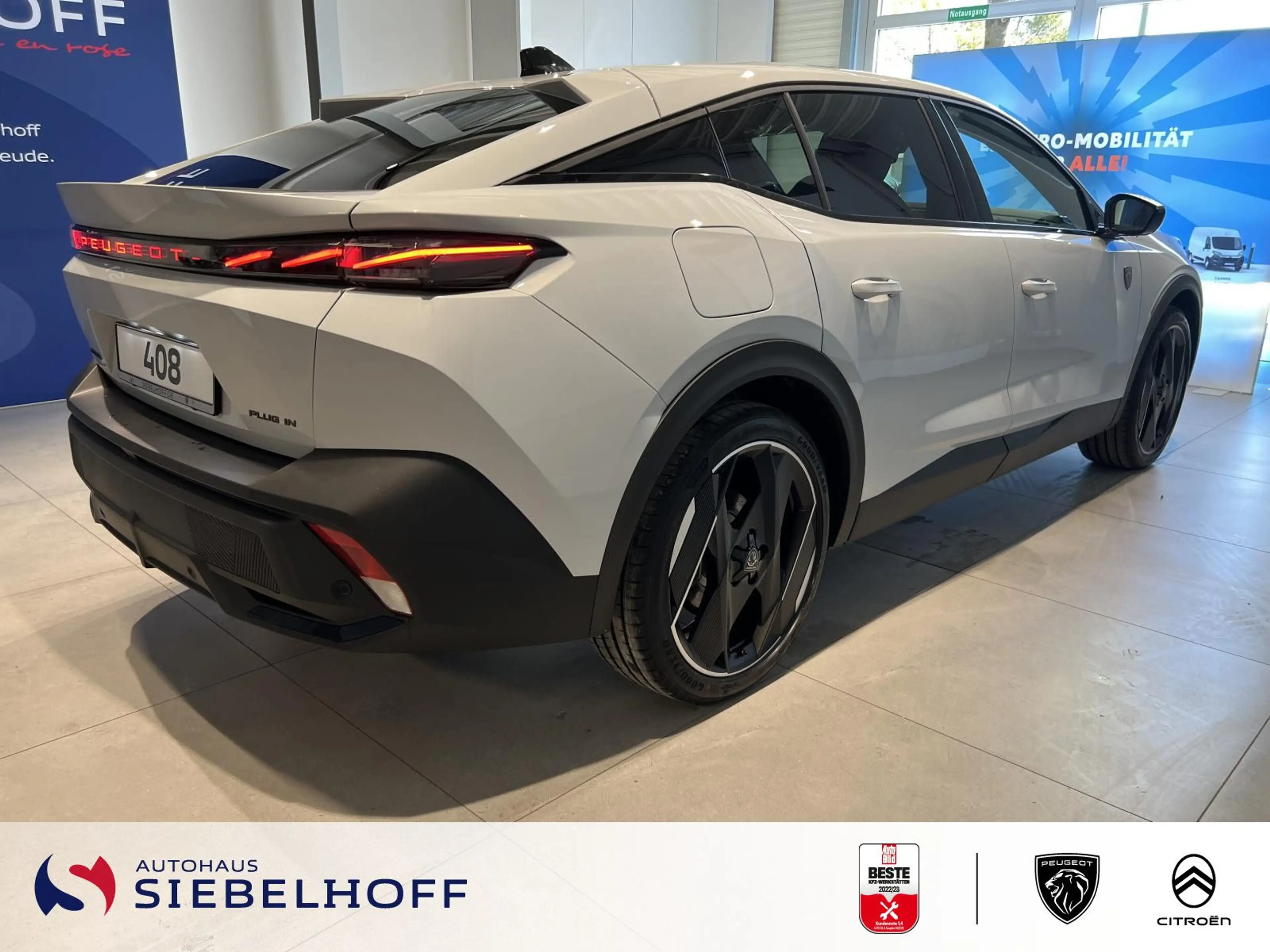 Peugeot 408 Business GT EXCLUSIVE Plug-In Hybrid 240 e-D — photo 5