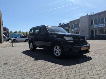 Nitro 3.7 V6 SE