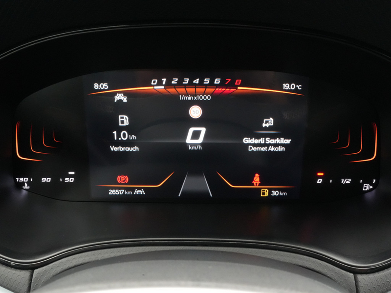 SEAT Arona Style NAVI VIRT ACC KAM SHZ CARPLAY LED — photo 5