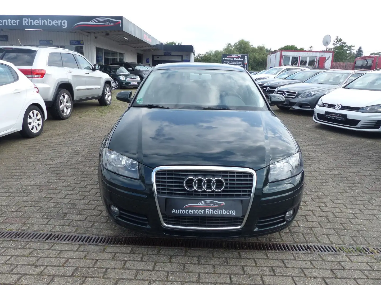 Audi A3 Sportback 1.6 FSI Attraction 1.Hand Tüv Top Verde - 2