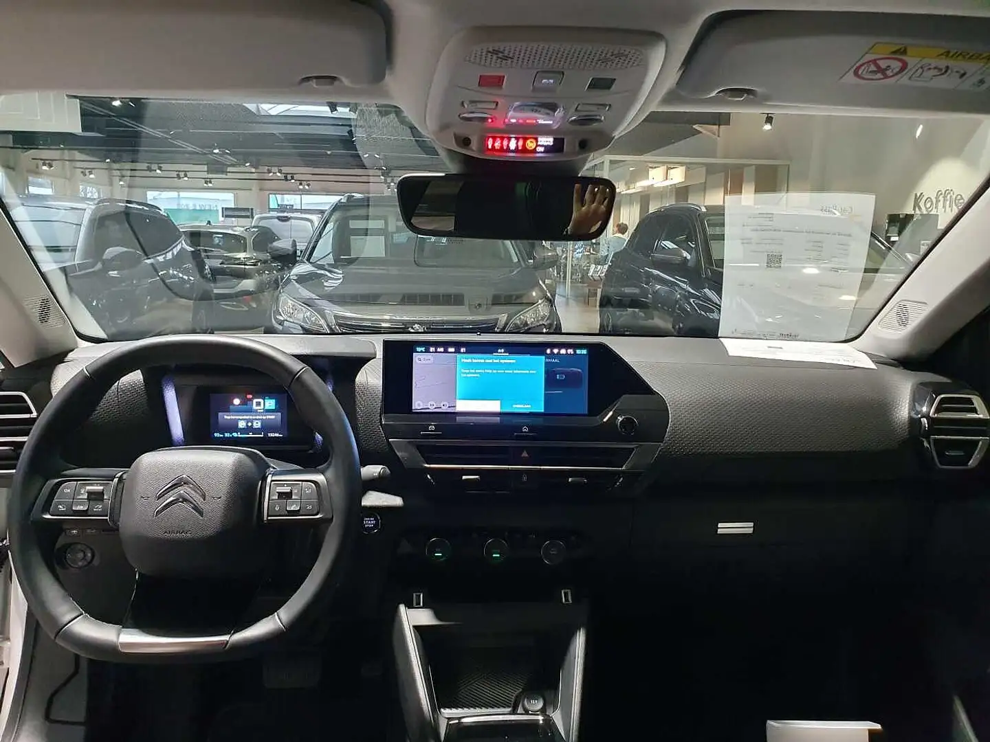 Citroen E-C4 X 50 kWh Shine Pack 136PK met Pan Dak, Driver Assist Wit - 2