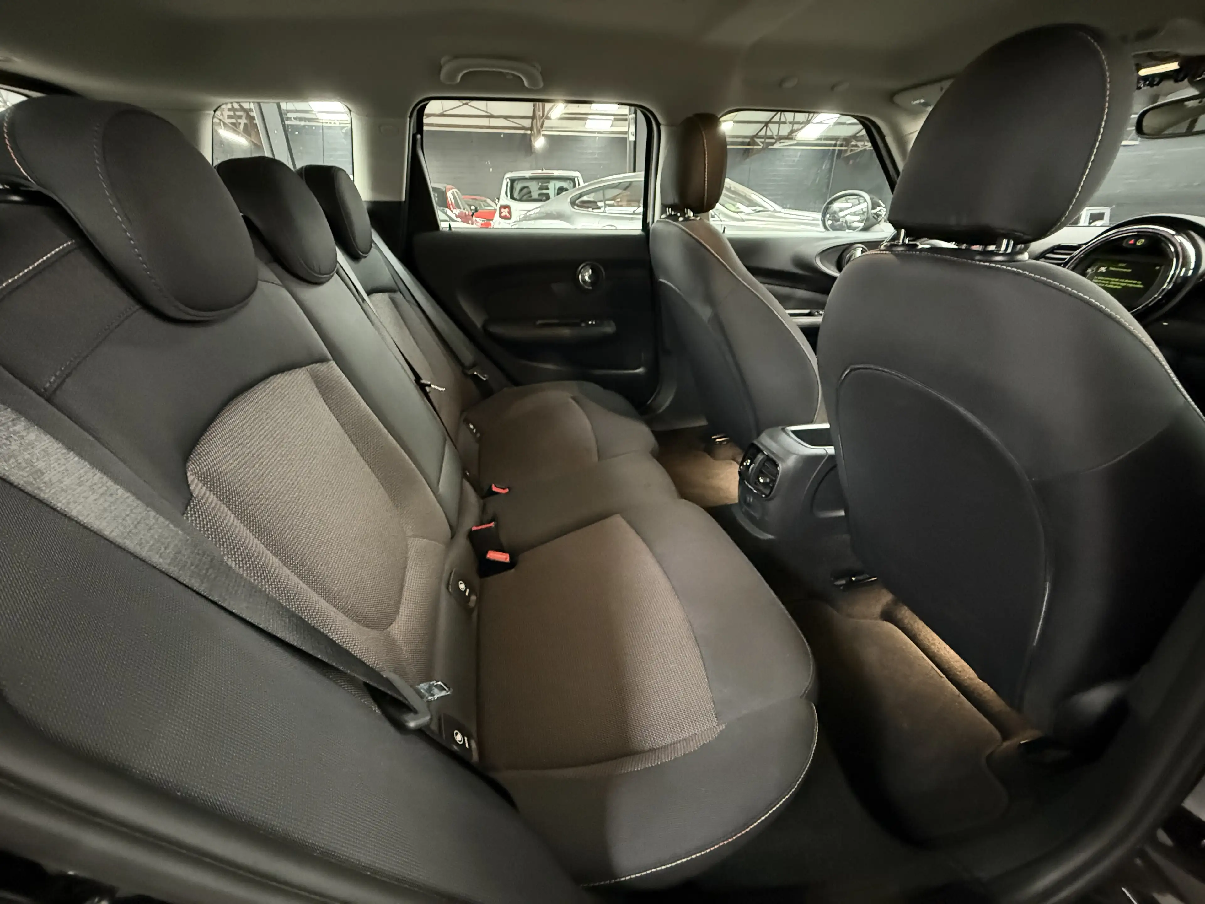 MINI Cooper D Clubman 2.0 D * CARNET COMPLET * GPS * RADAR AR * SIEGE CH — photo 11