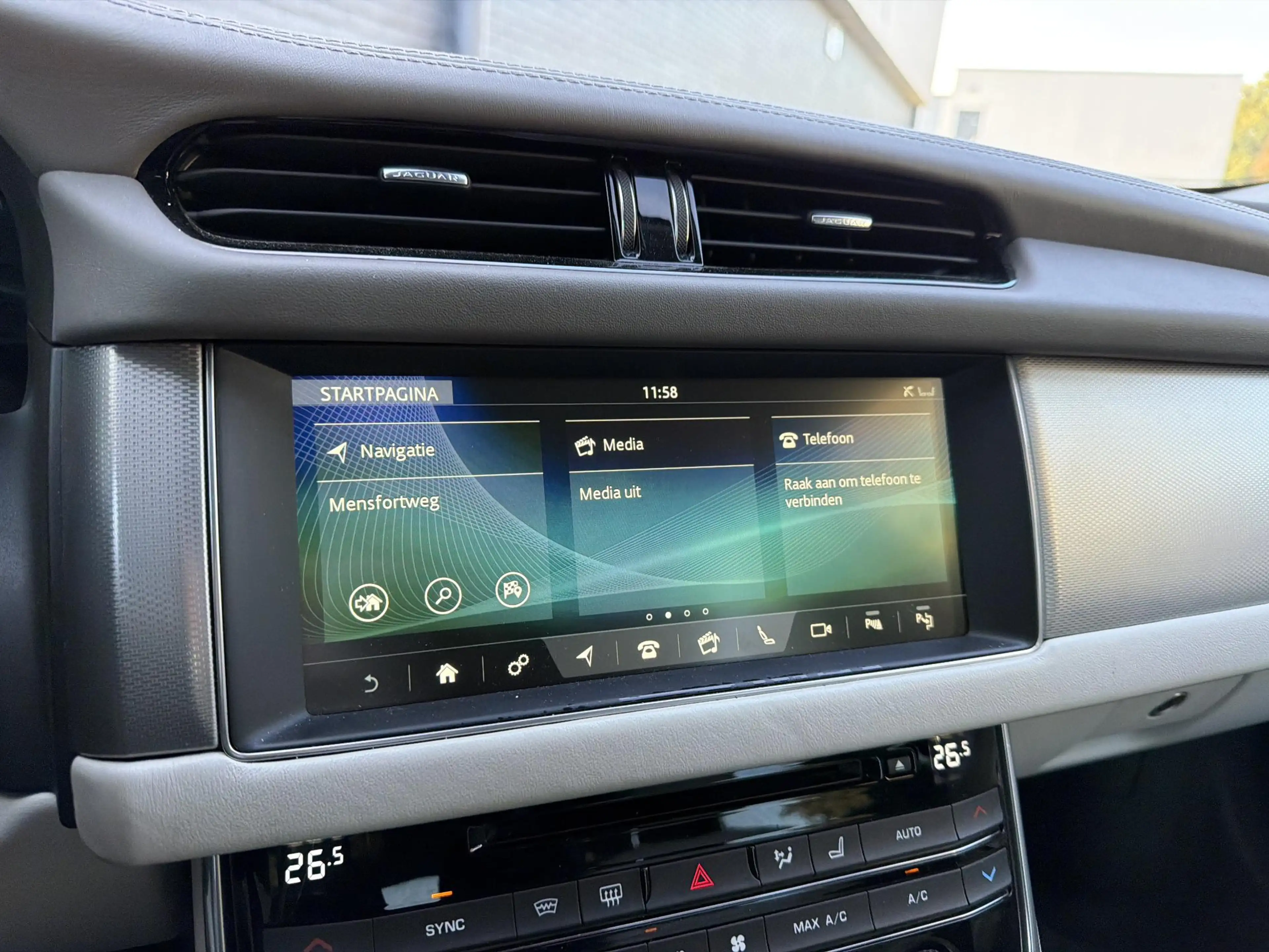 Jaguar XF 2.0d Portfolio | Memory Seat | Leder | Cruise | Cl — photo 12