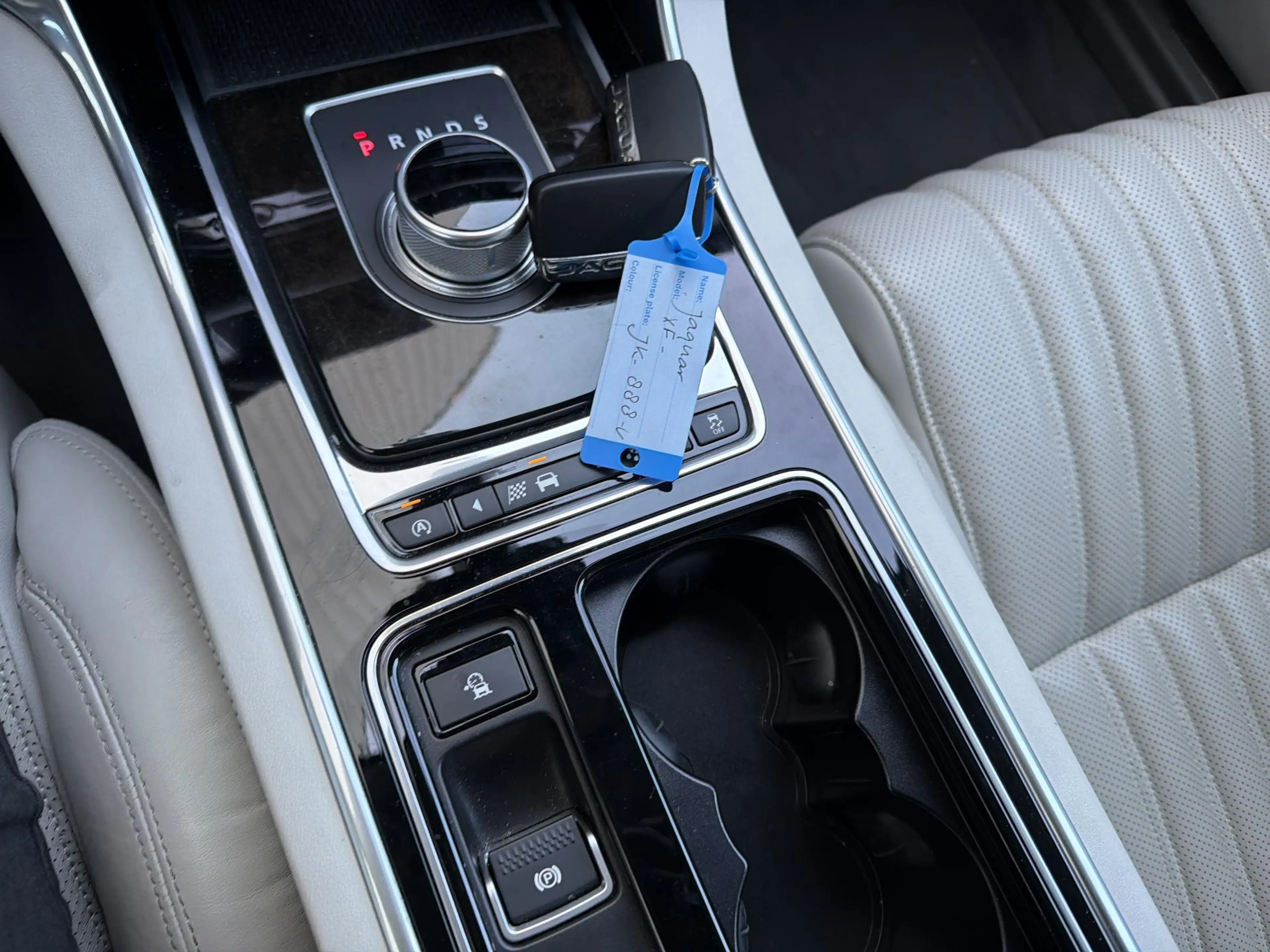 Jaguar XF 2.0d Portfolio | Memory Seat | Leder | Cruise | Cl — photo 14