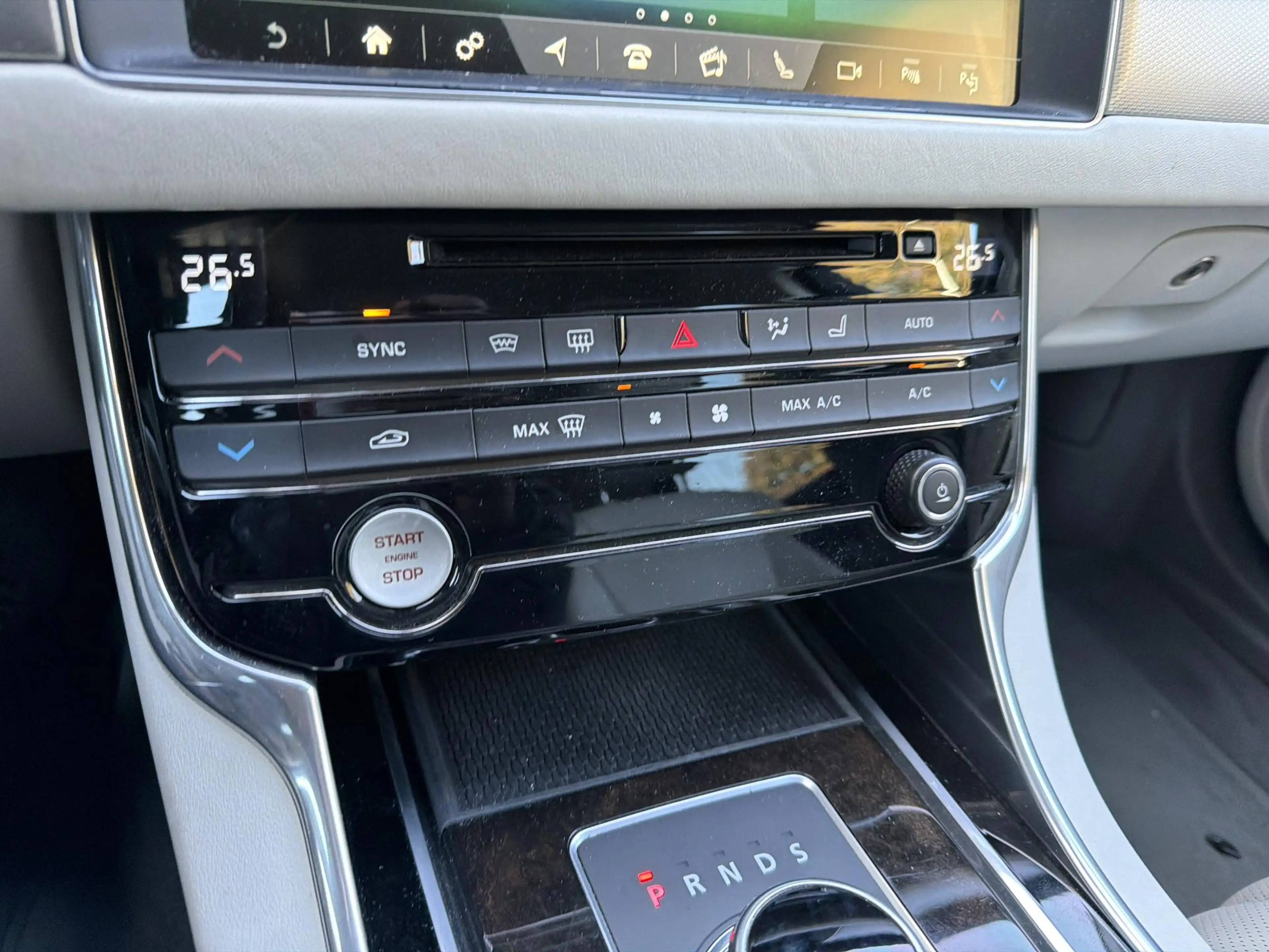 Jaguar XF 2.0d Portfolio | Memory Seat | Leder | Cruise | Cl — photo 13