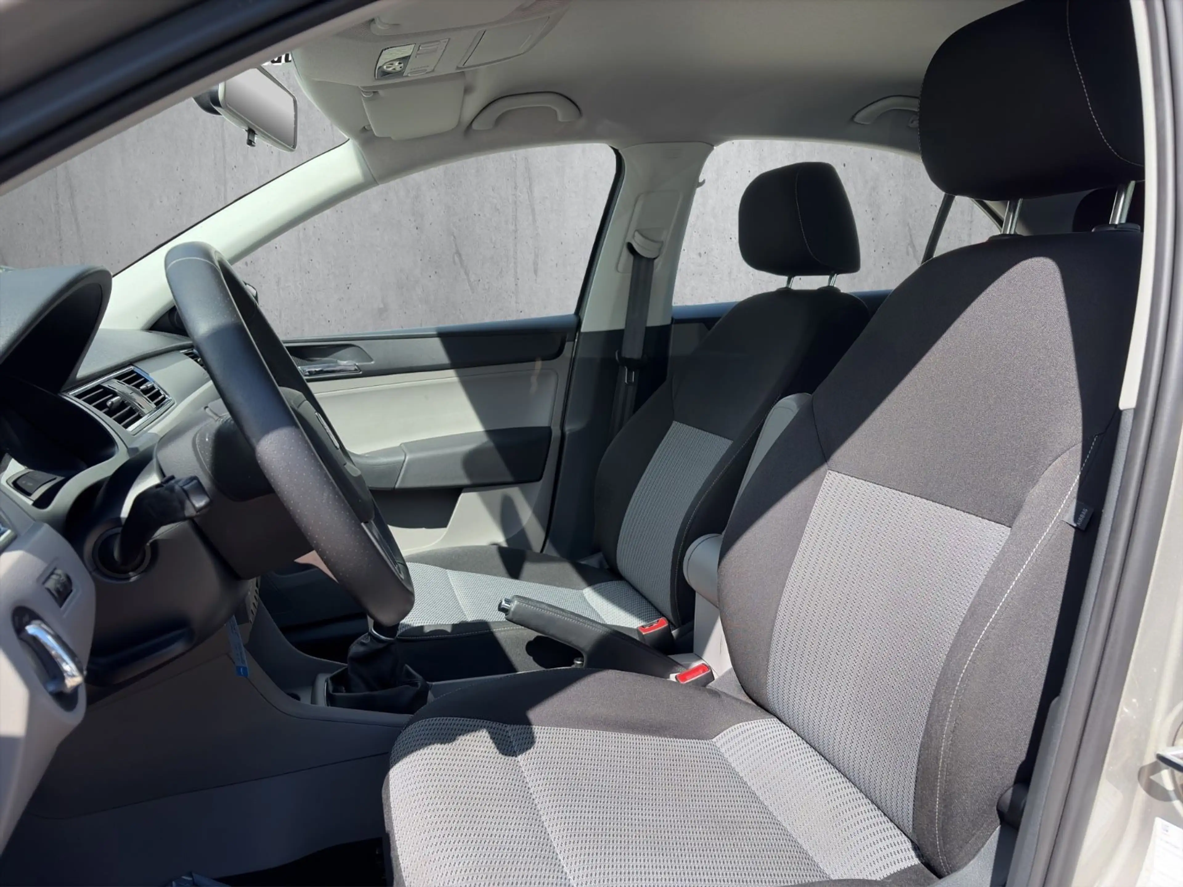 SEAT Toledo Style KLIMAA/NAVI/PDC/BLU — photo 11