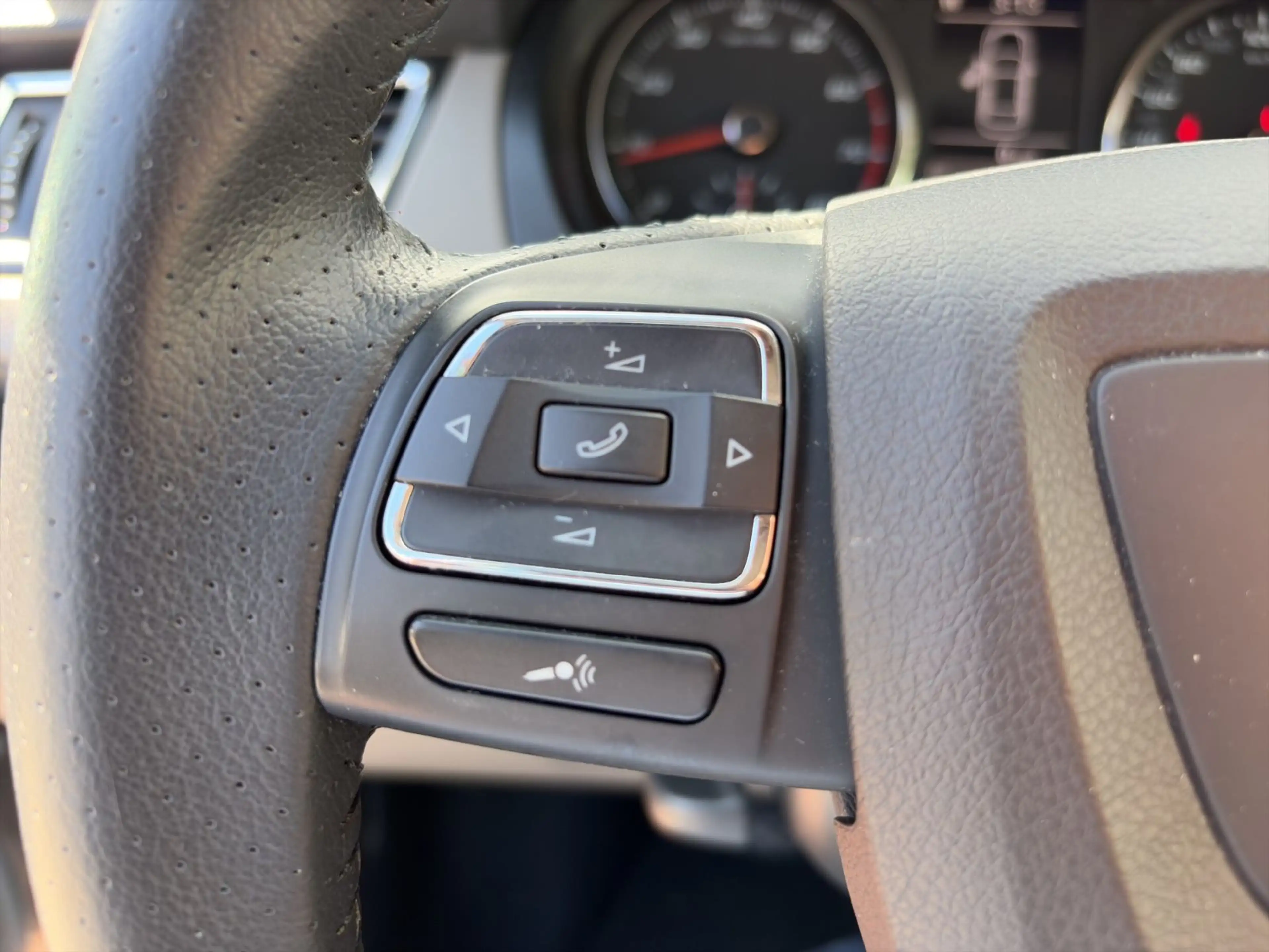 SEAT Toledo Style KLIMAA/NAVI/PDC/BLU — photo 15