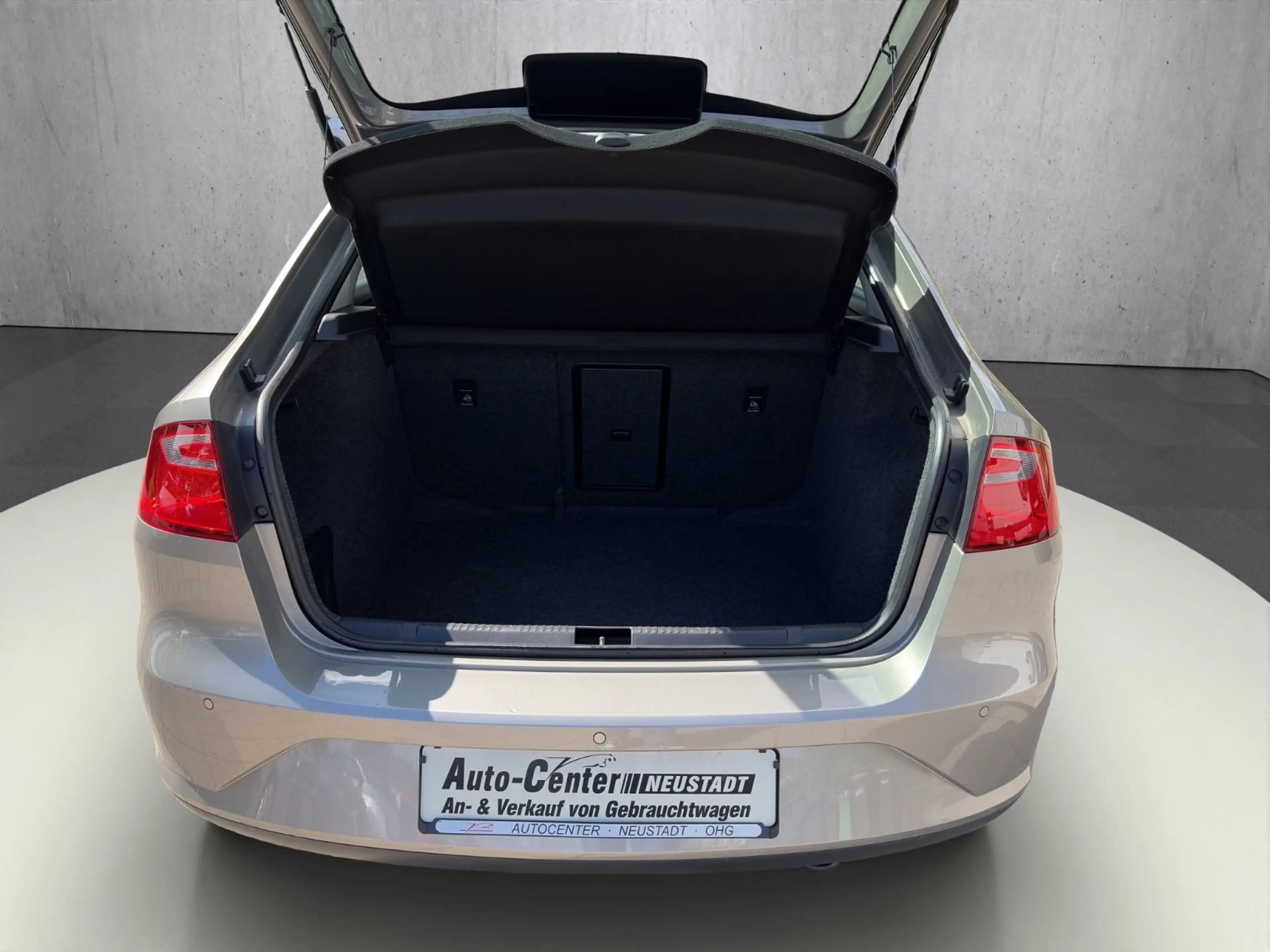 SEAT Toledo Style KLIMAA/NAVI/PDC/BLU — photo 5