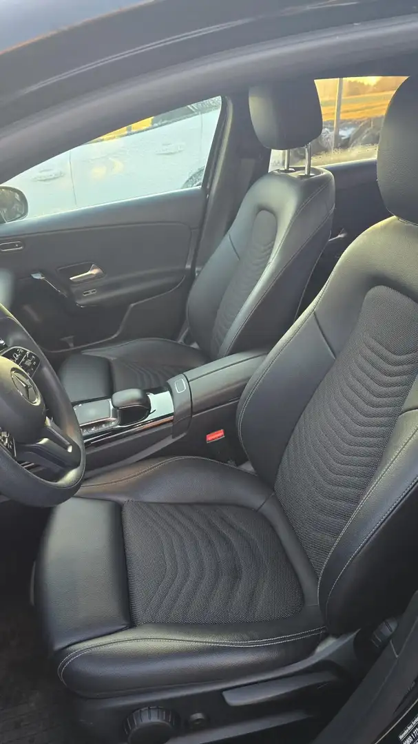 Mercedes-Benz 200 a200d - 2