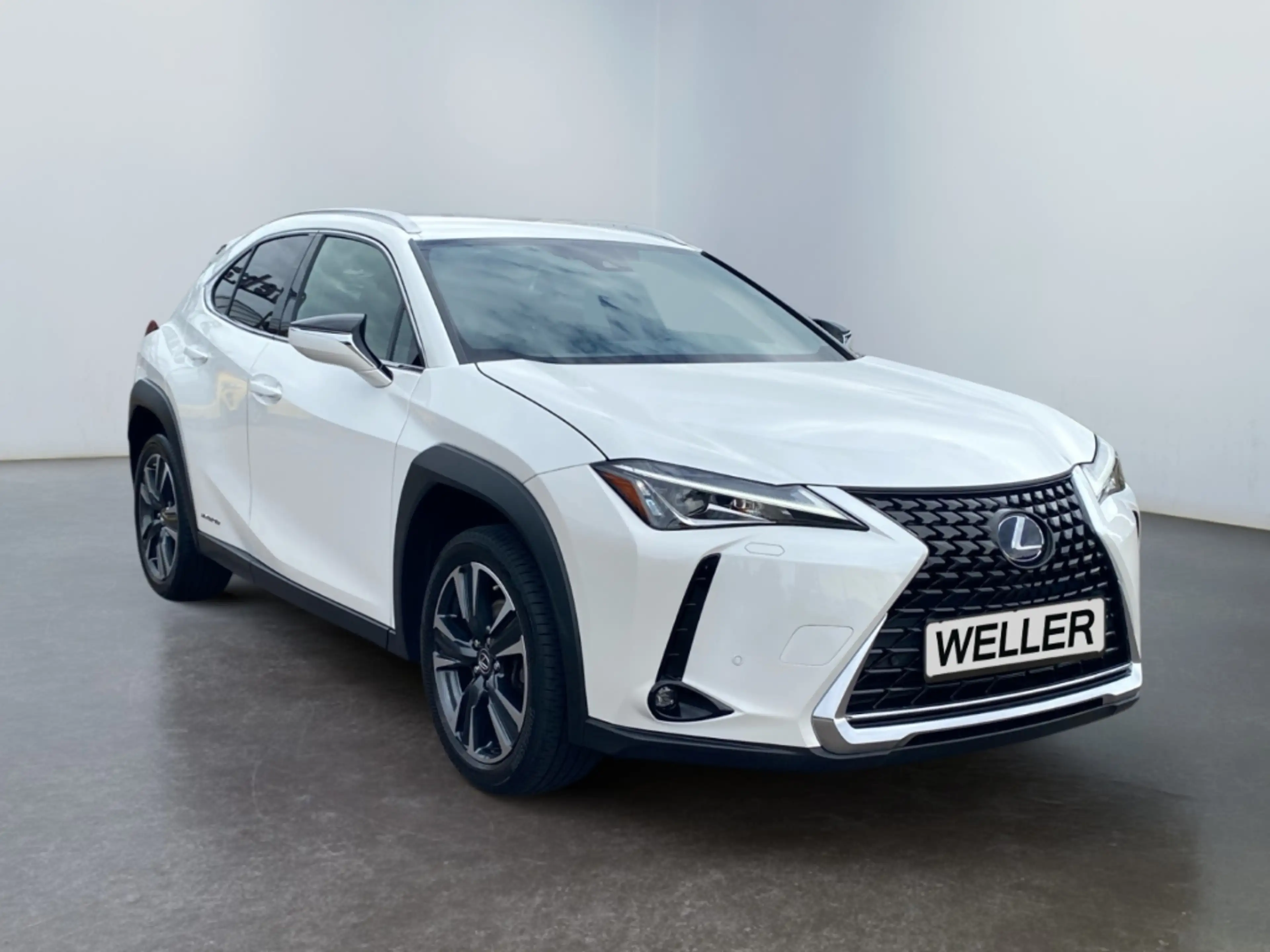 Lexus UX 250h Style Edition *Bi-LED*CAM*SHZ*CarPlay*PDC* — photo 3