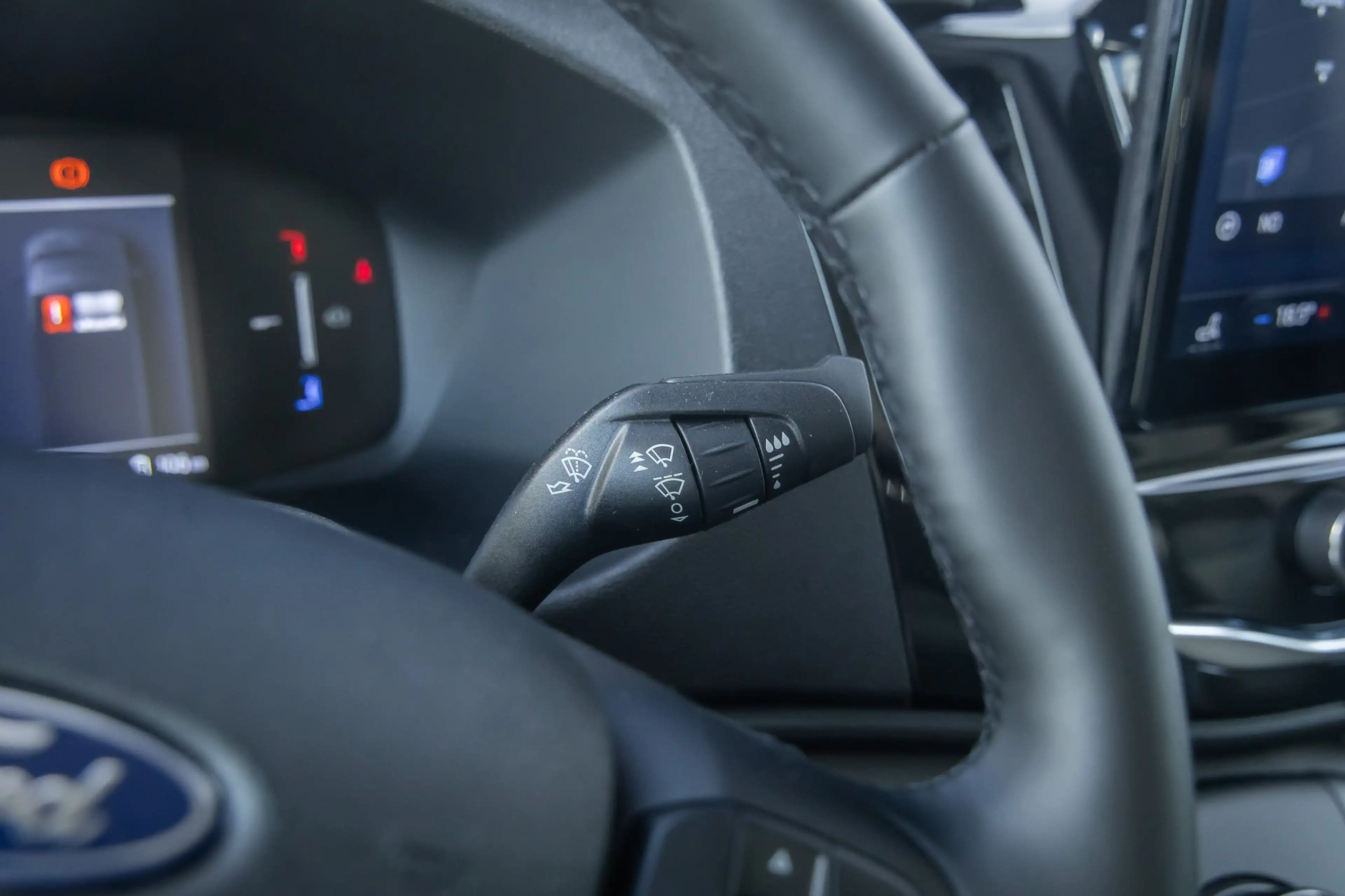 Ford E-Transit 350 L3H2 Trend 68 kWh | Apple Carplay/Android Auto — photo 22