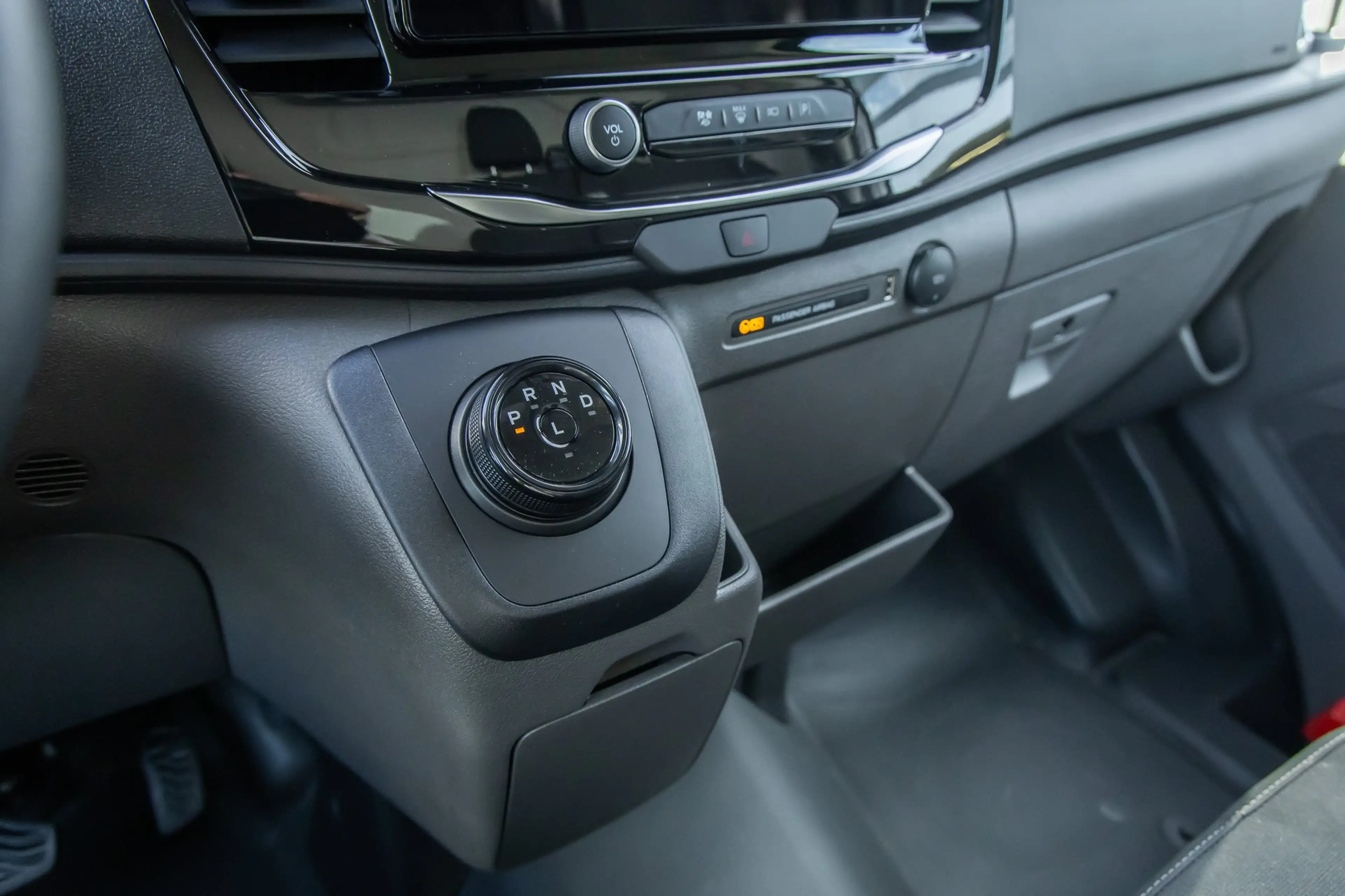 Ford E-Transit 350 L3H2 Trend 68 kWh | Apple Carplay/Android Auto — photo 24