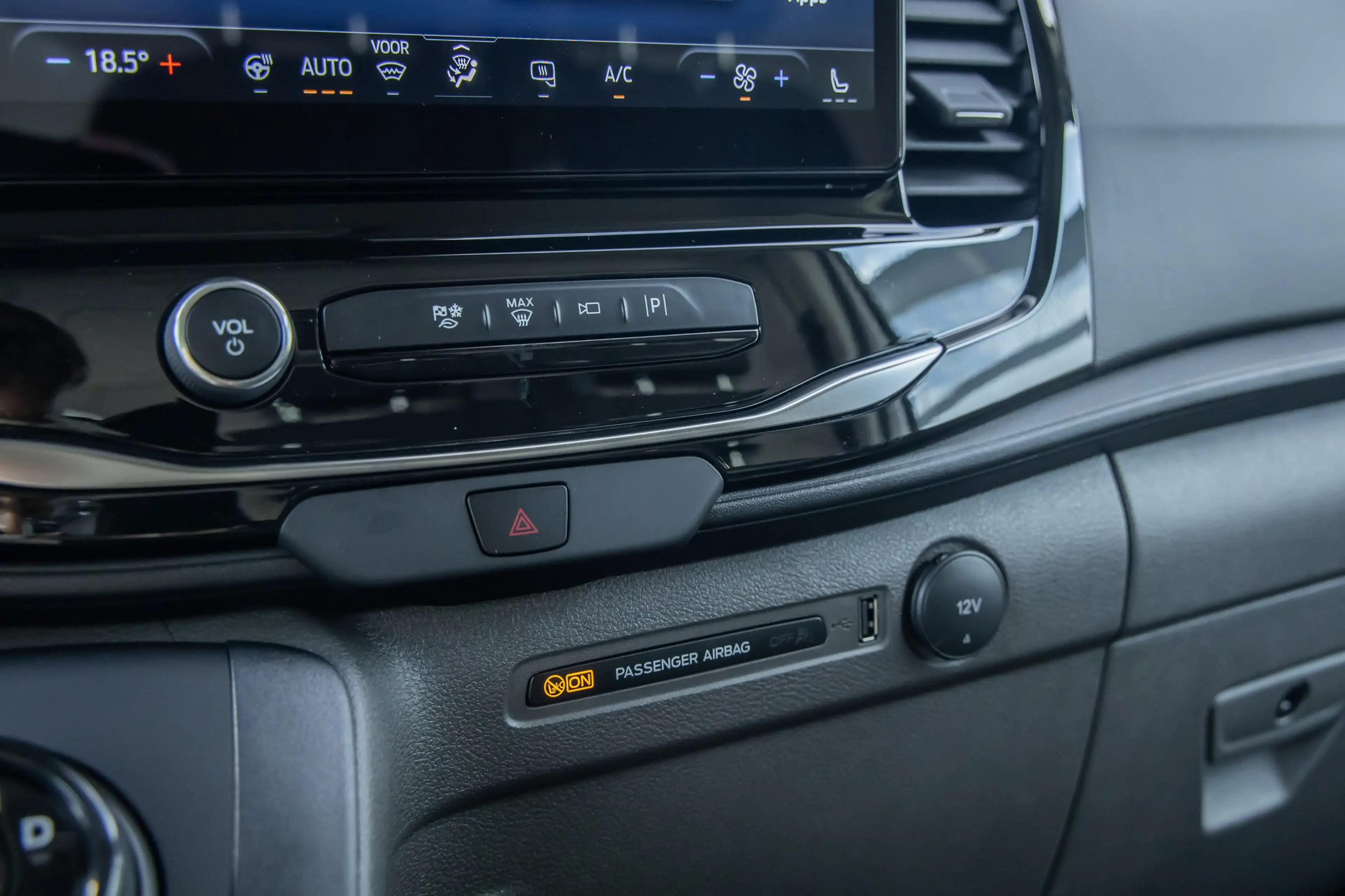Ford E-Transit 350 L3H2 Trend 68 kWh | Apple Carplay/Android Auto — photo 27