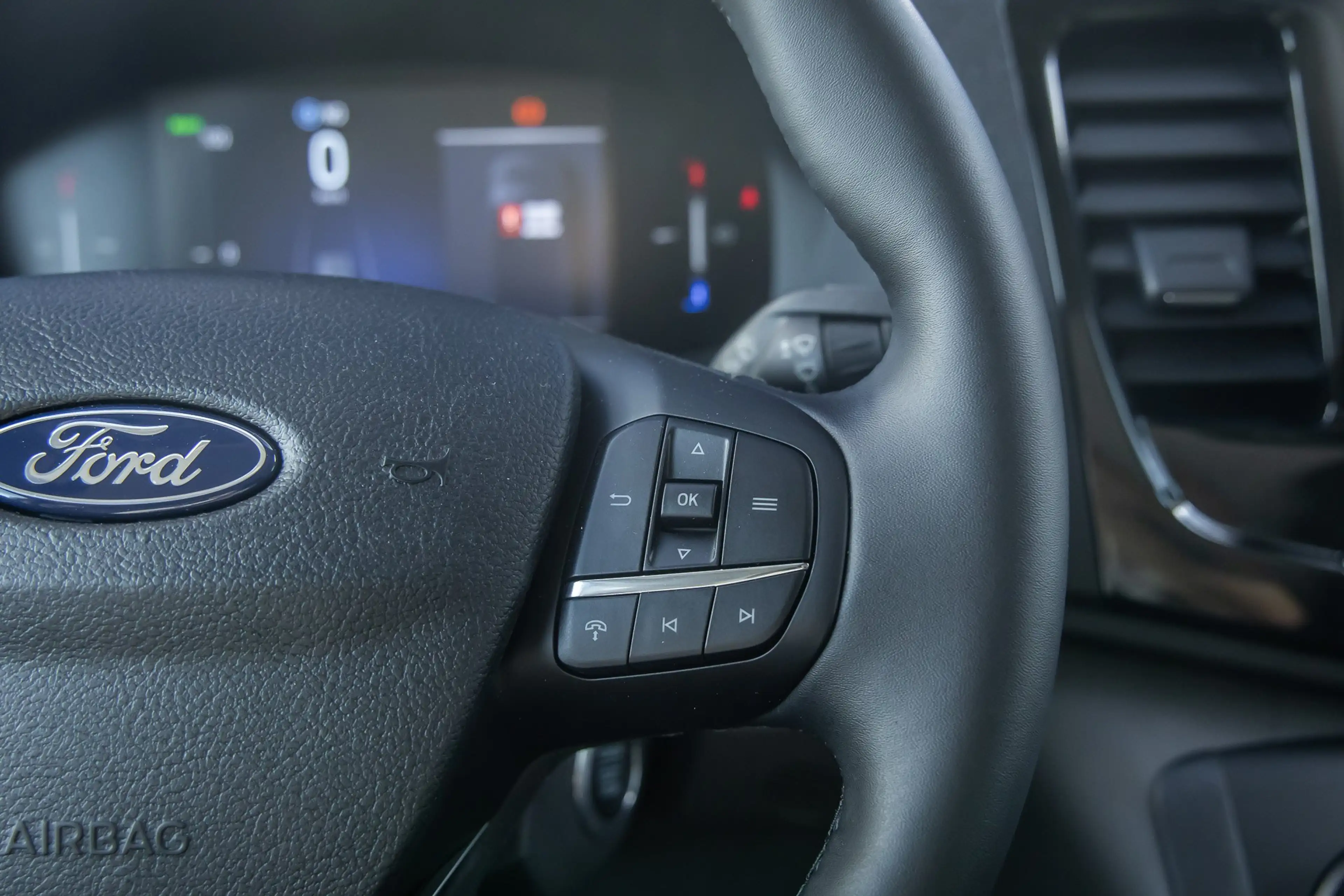 Ford E-Transit 350 L3H2 Trend 68 kWh | Apple Carplay/Android Auto — photo 21