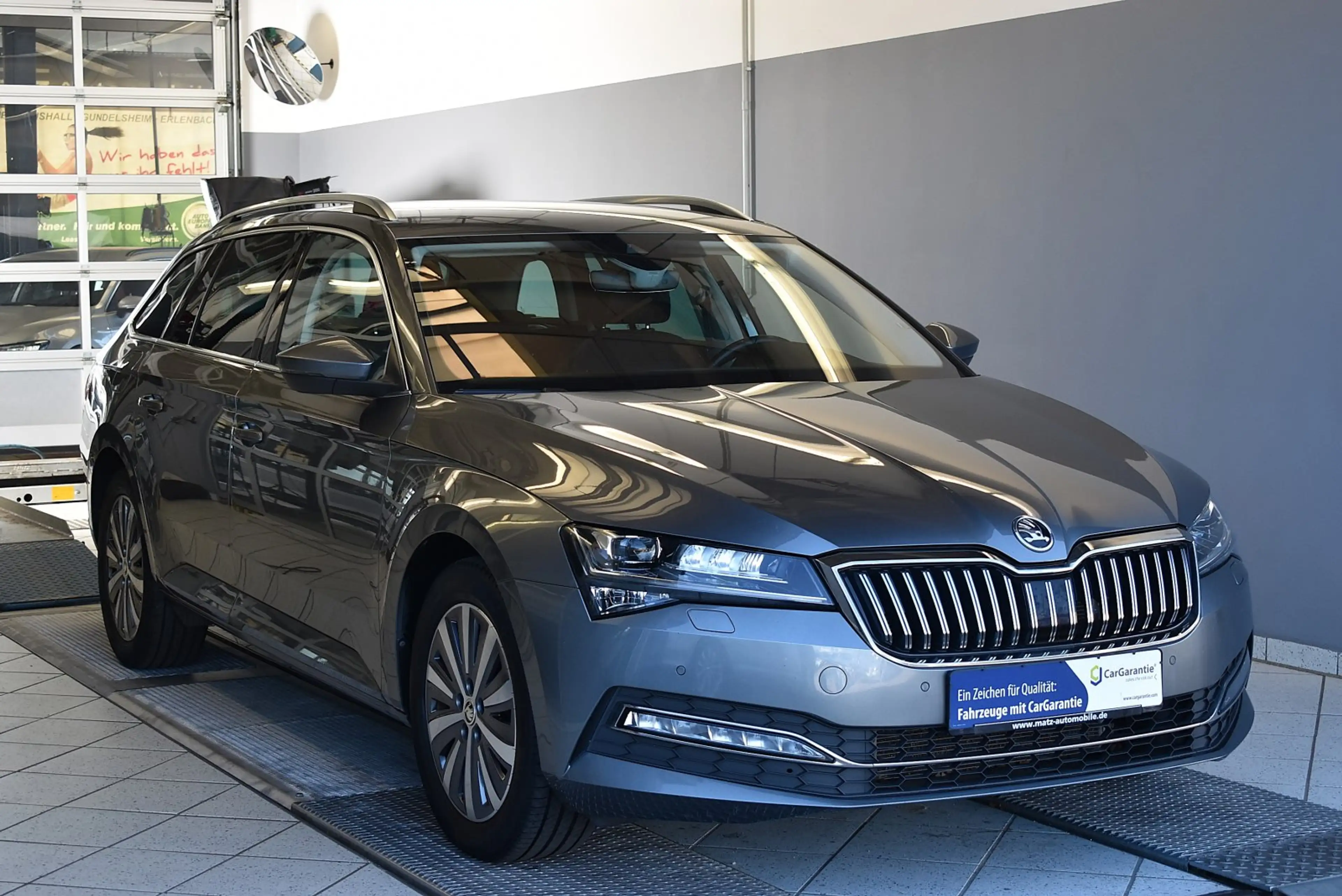 Skoda Superb Combi 2.0 TDI Style DSG*AHK*PDC*LED — photo 3