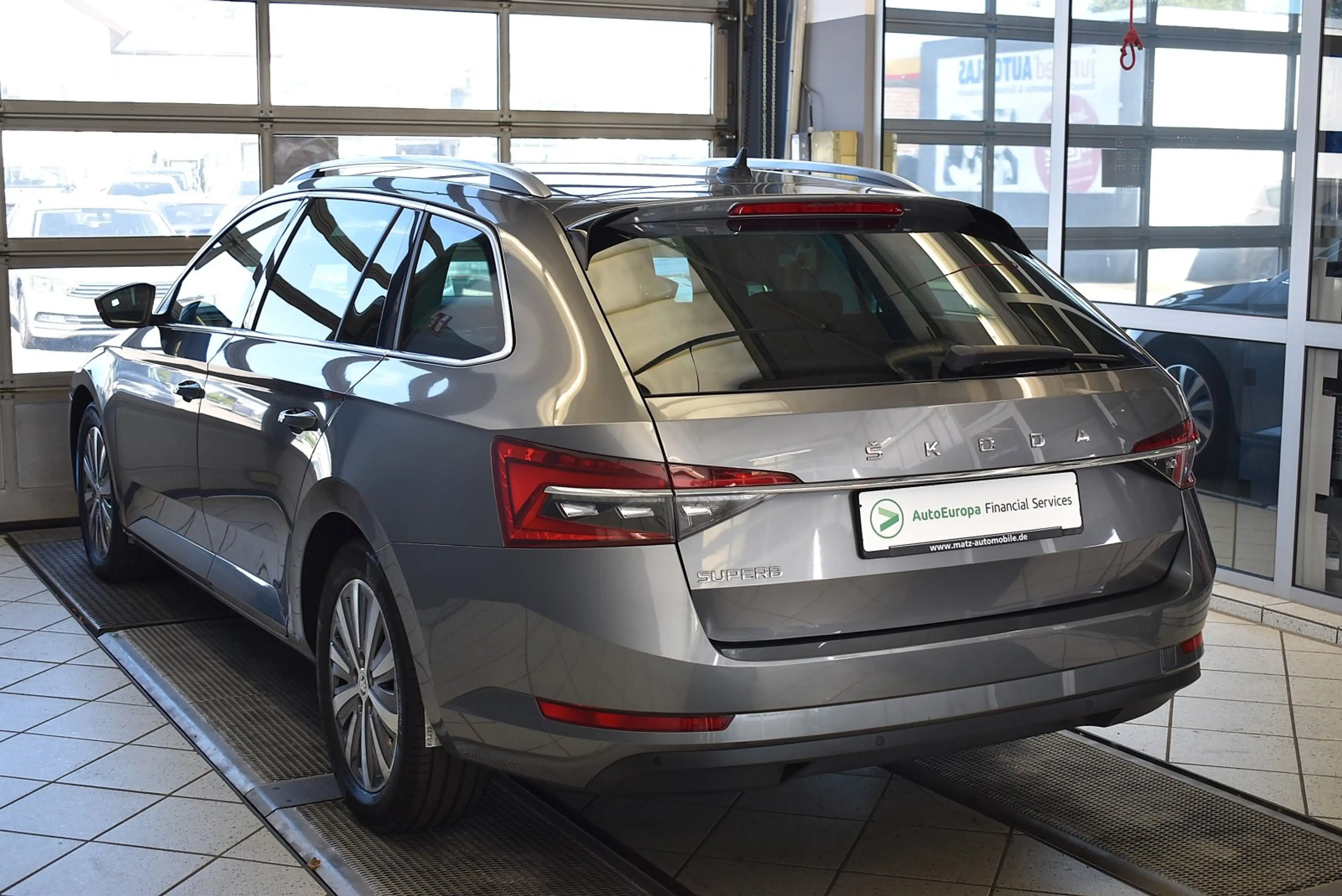 Skoda Superb Combi 2.0 TDI Style DSG*AHK*PDC*LED — photo 4
