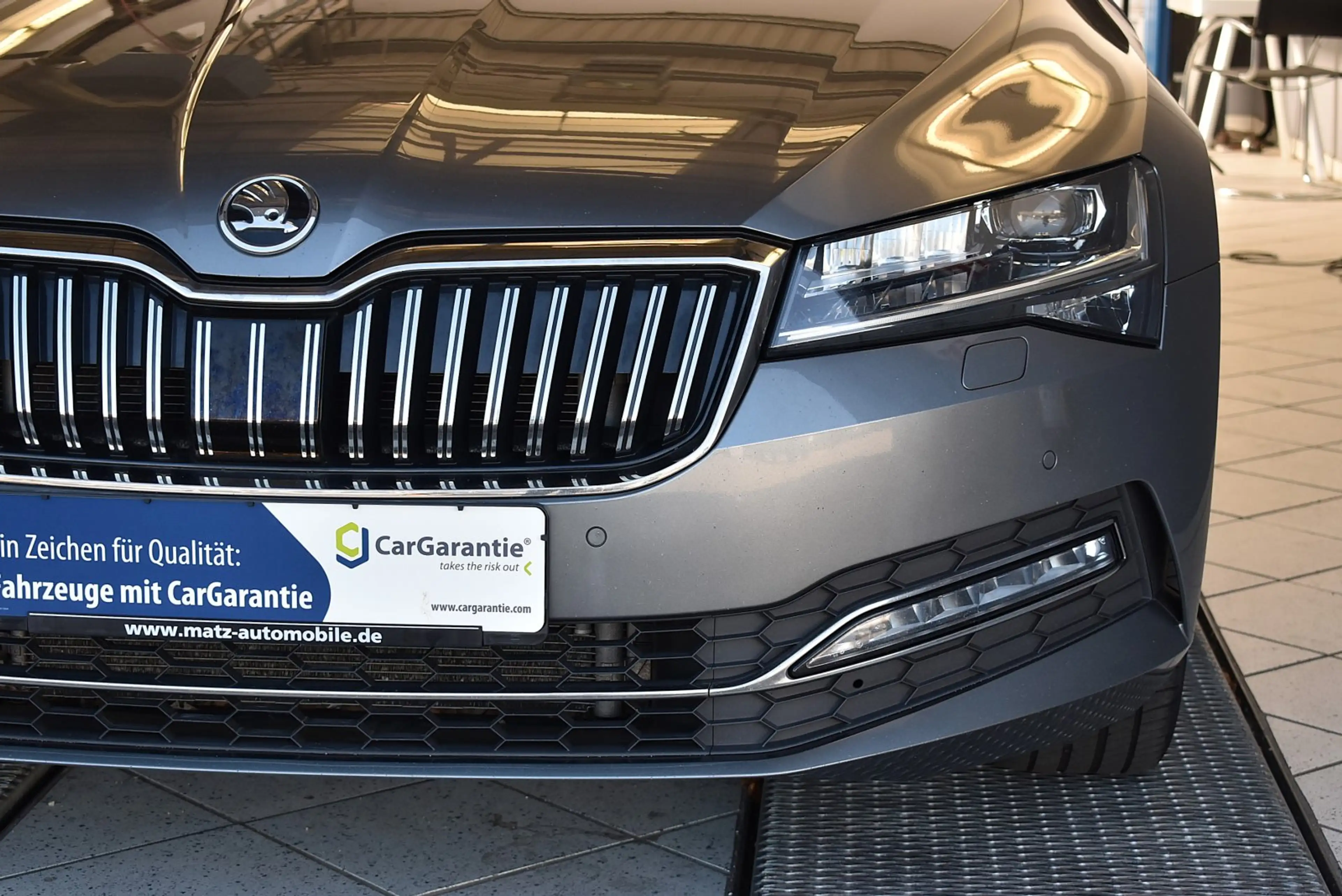 Skoda Superb Combi 2.0 TDI Style DSG*AHK*PDC*LED — photo 7