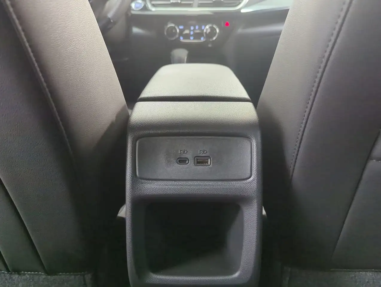 Chevrolet Trax снимка Chevrolet Trax