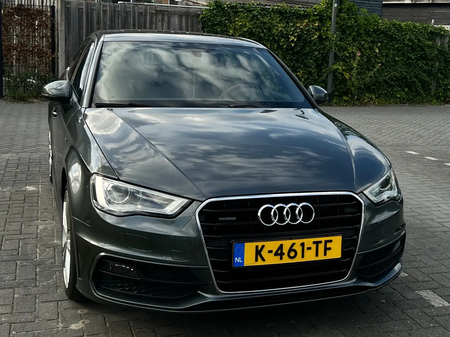 Audi A3 1.8 tfsi Quattro Zilver - 1