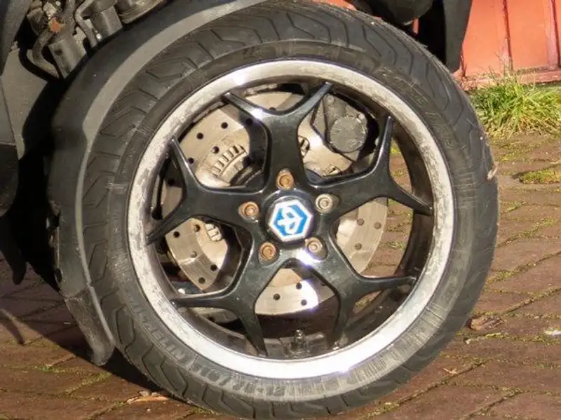 Piaggio MP3 500 - foto 2