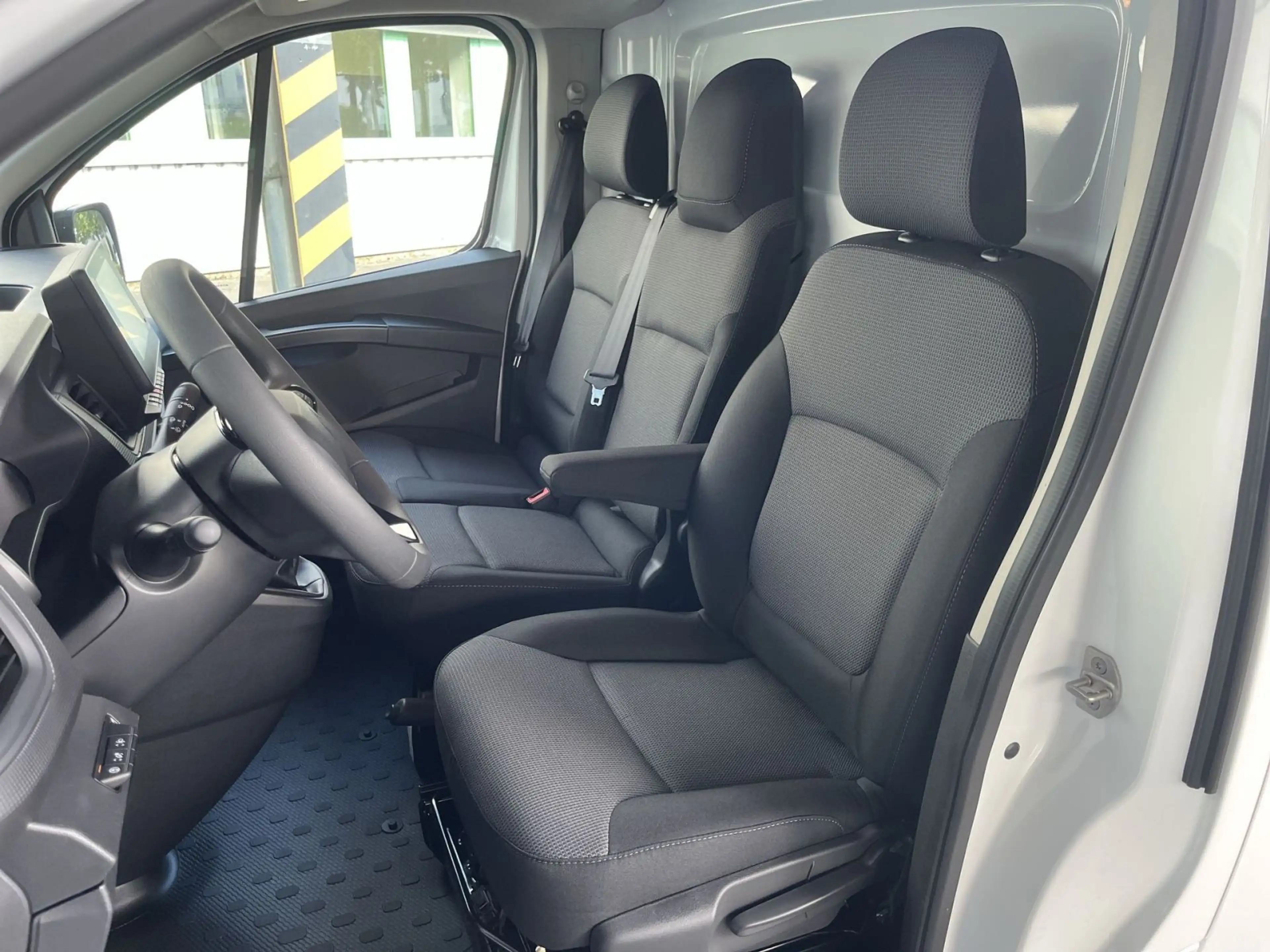 Renault Trafic 3.1t dCi 130 L2H1 | Kamera |Navi Business — photo 10